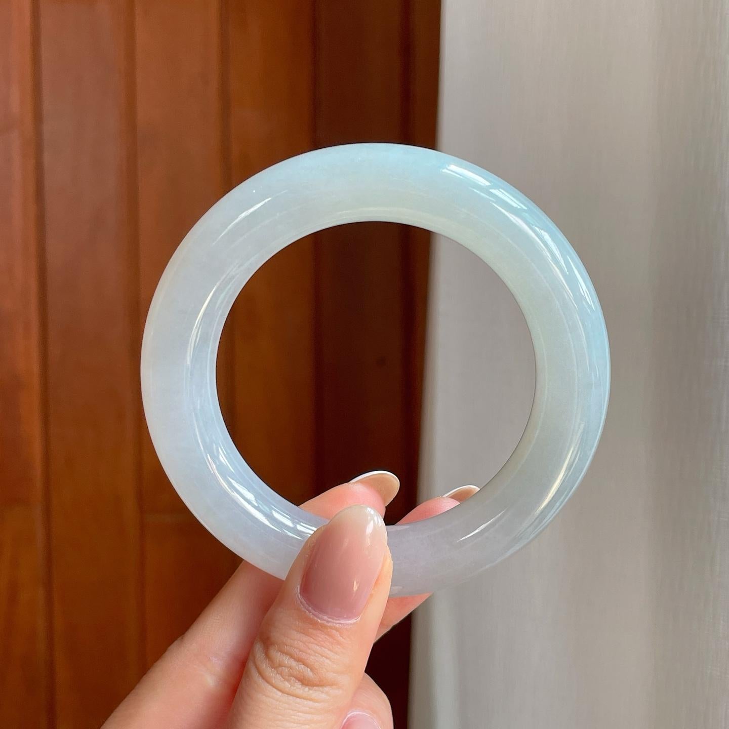 冰种飘一抹紫圆条翡翠手镯（53mm）（yc374183）