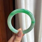 糯冰带色翡翠圆条手镯（yc426446）