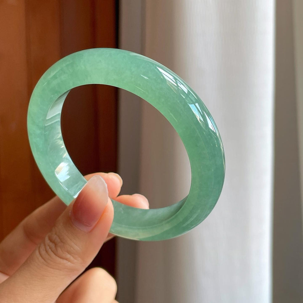 糯冰湖水绿翡翠平安镯（56.5mm)（yc311408）