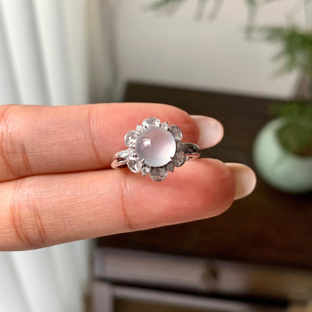 18k金钻镶冰种无色蛋面戒指（yc290972）