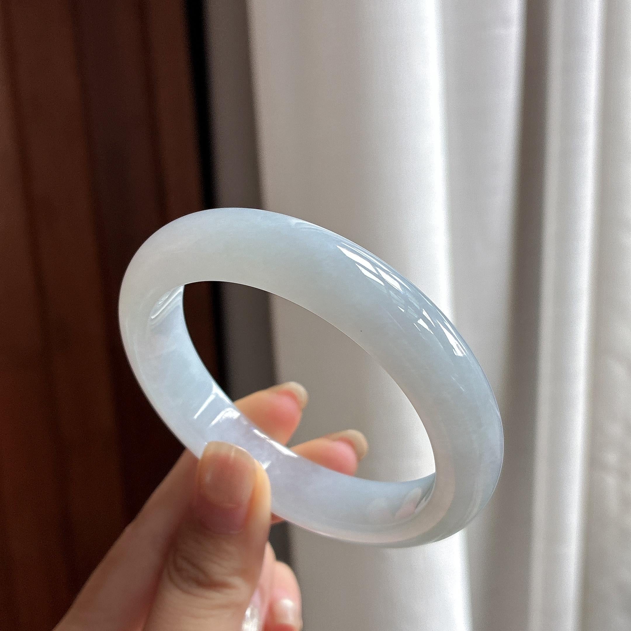 糯冰淡底色正圈平安镯 56圈 天然缅甸A货翡翠（yc484412）