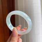 糯冰淡底色翡翠贵妃镯（53.4mm)（yc416011）