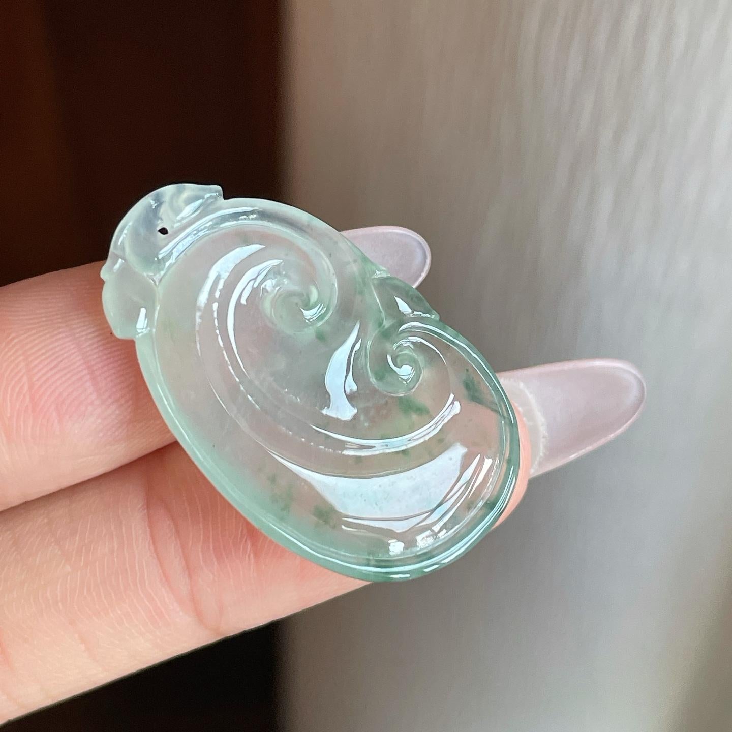 冰种飘花翡翠如意（yc280235）