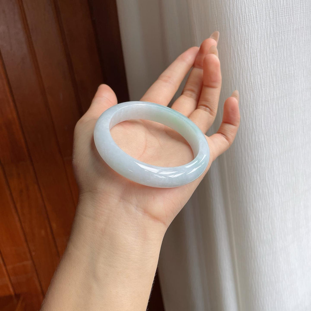 糯种带色翡翠平安镯（56.2mm）（yc240462）