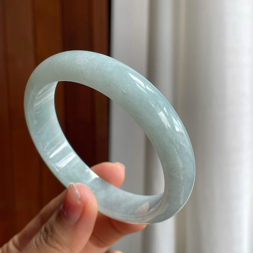 糯冰淡底色翡翠平安镯（58.6mm）（yc216053）
