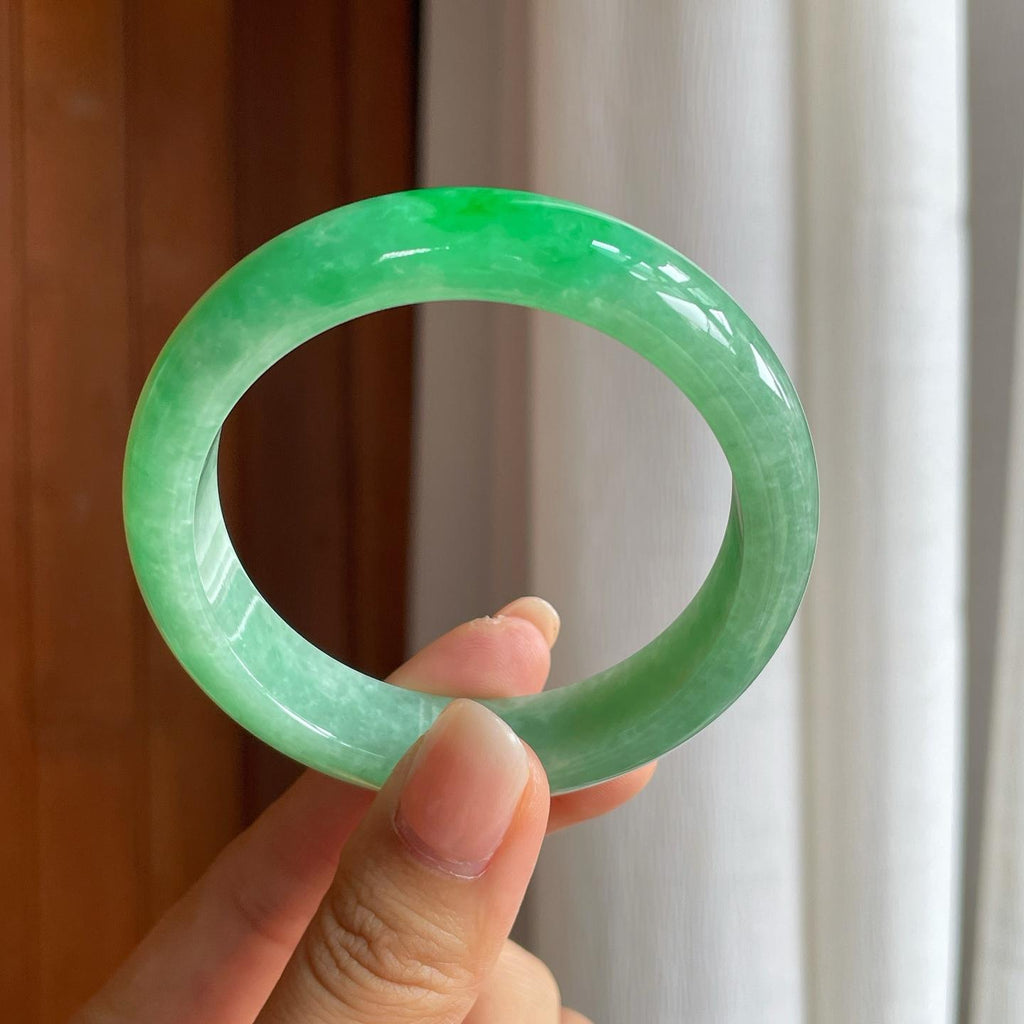糯冰果绿翡翠平安镯（55mm)（yc397571）