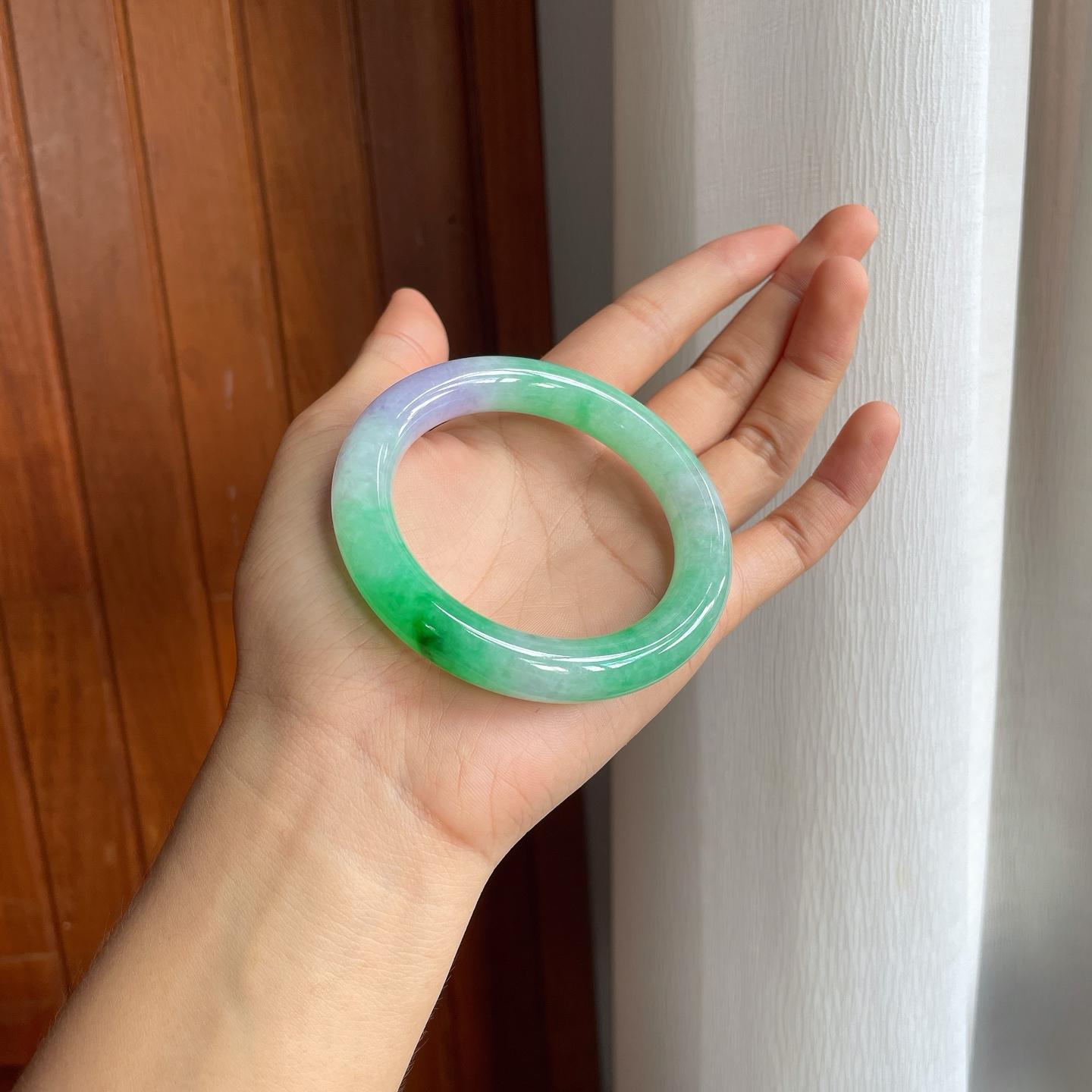 糯冰春彩翡翠圆条手镯（55mm）（yc225098）