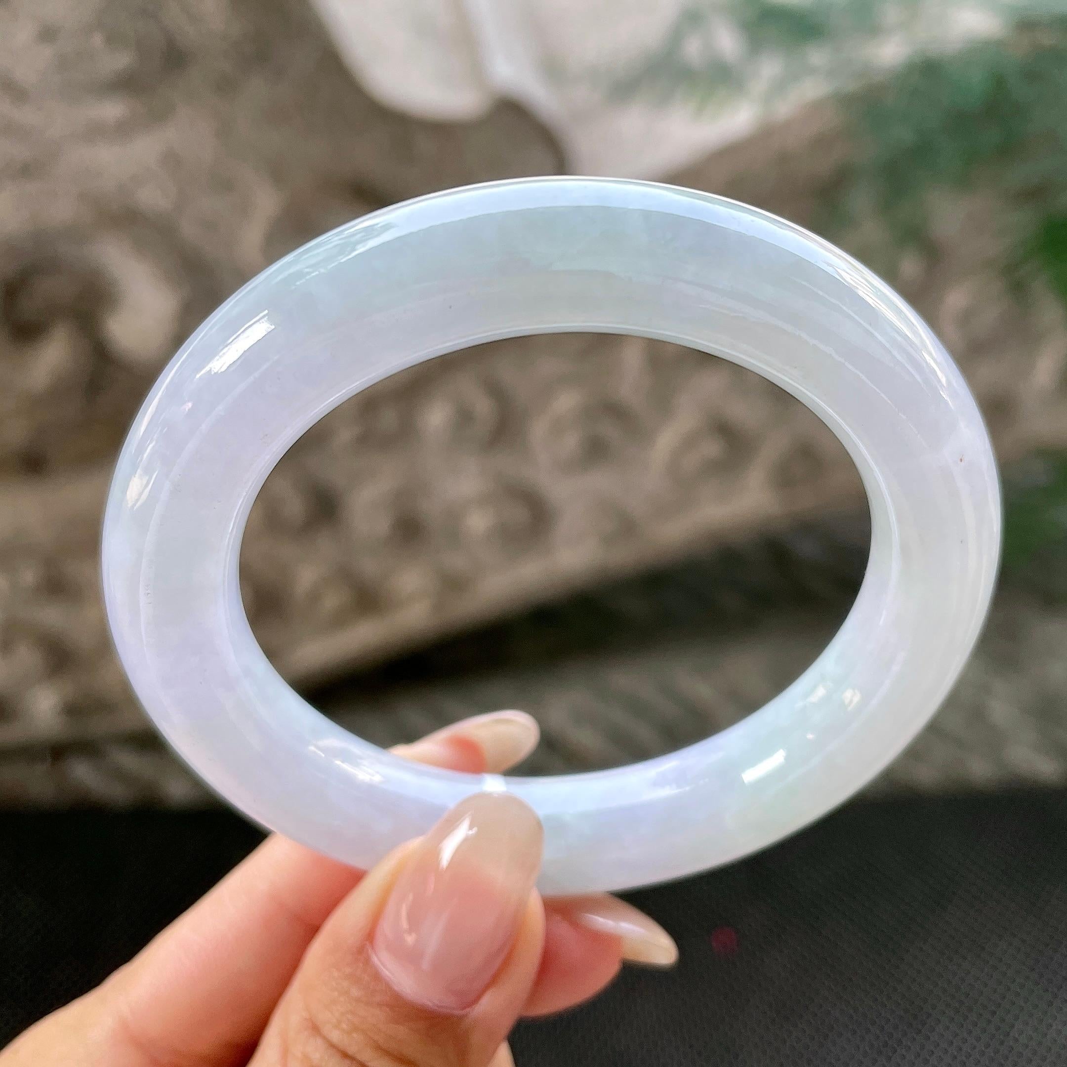 糯种淡紫罗兰圆条手镯56.6圈    天然缅甸A货翡翠（yc348235）