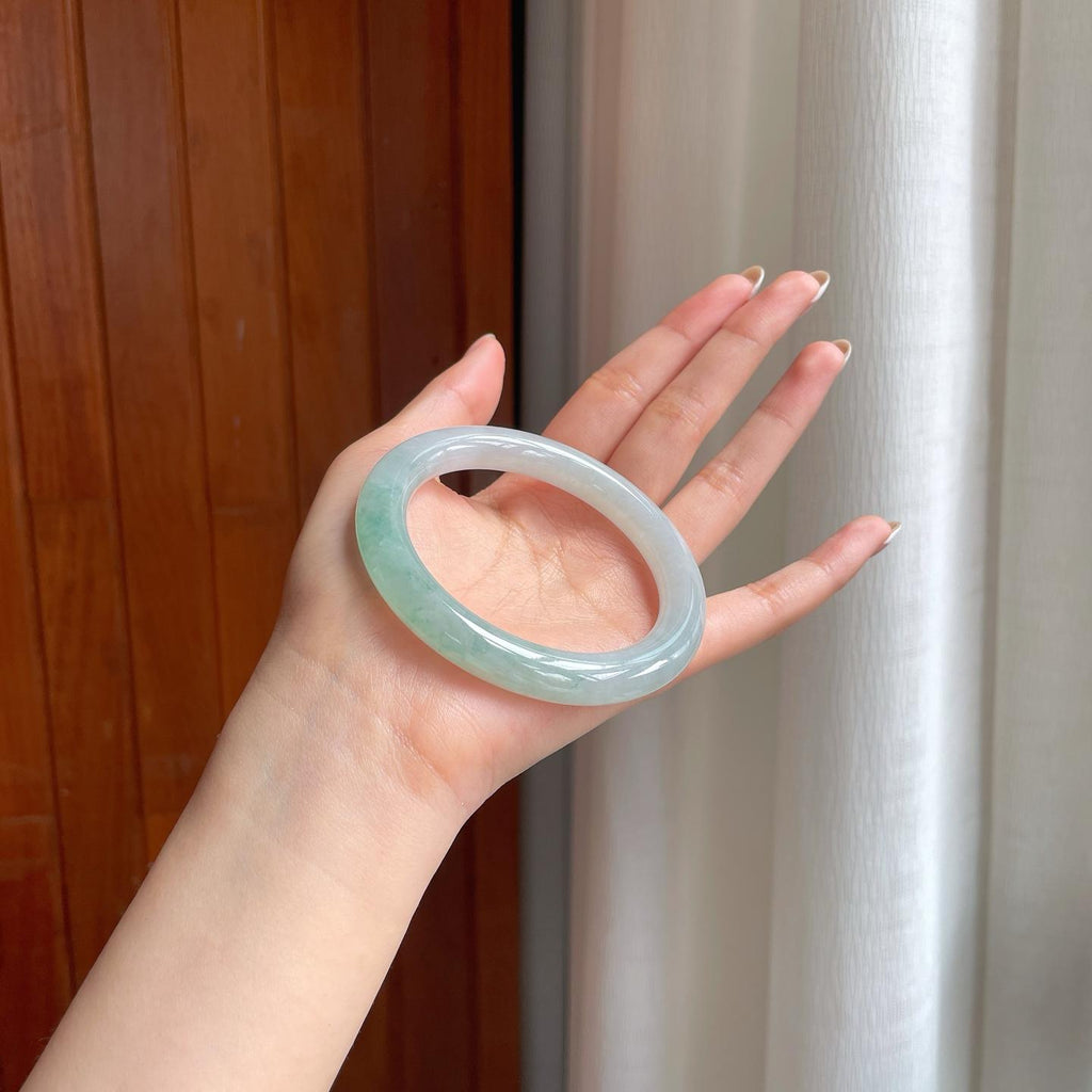 糯冰飘花翡翠圆条手镯（56.7mm)（yc374045）