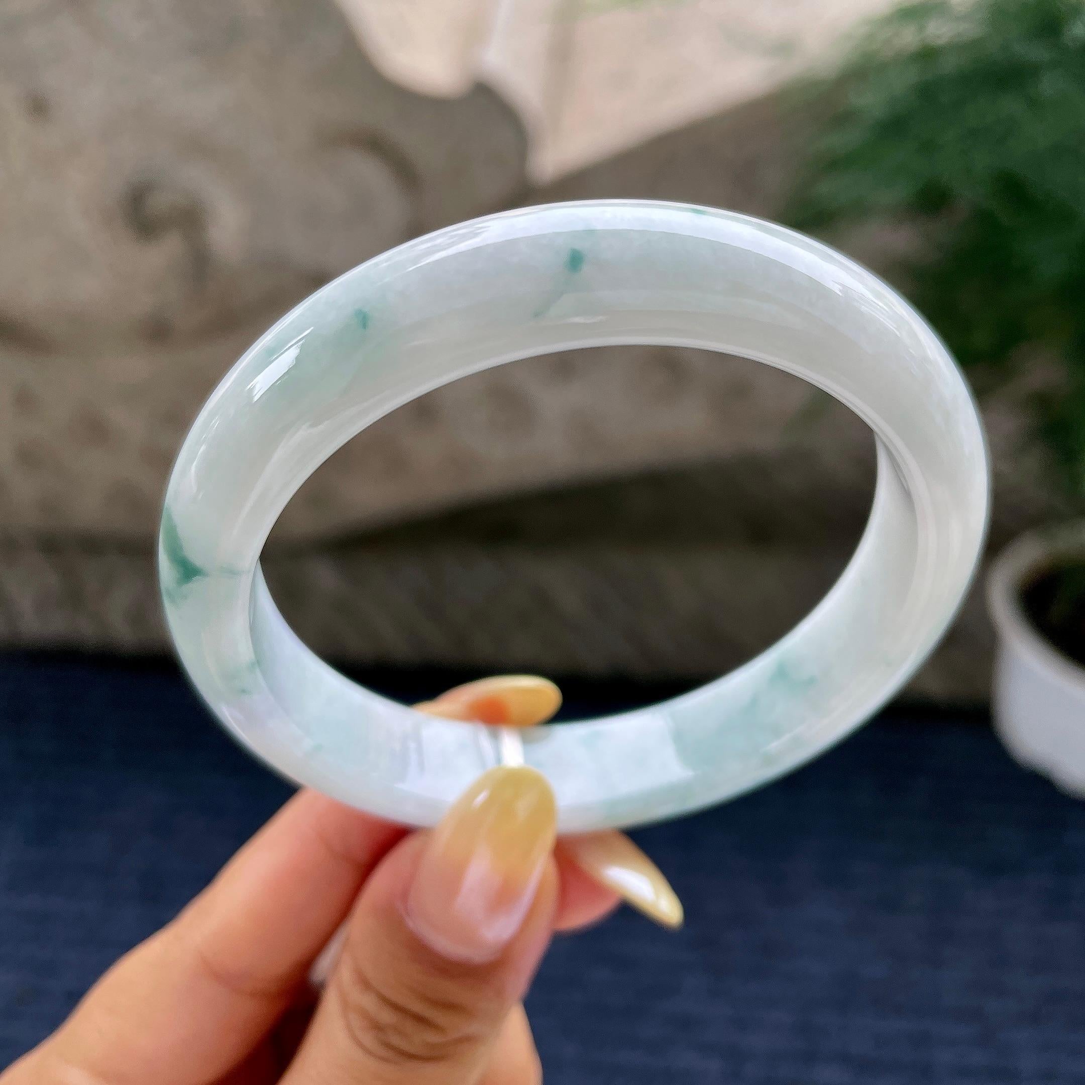 细糯种飘花正圈平安镯56.3圈 天然缅甸A货翡翠（yc481925）
