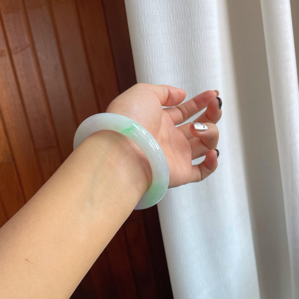糯冰春彩翡翠圆条手镯（56mm）（yc283308）