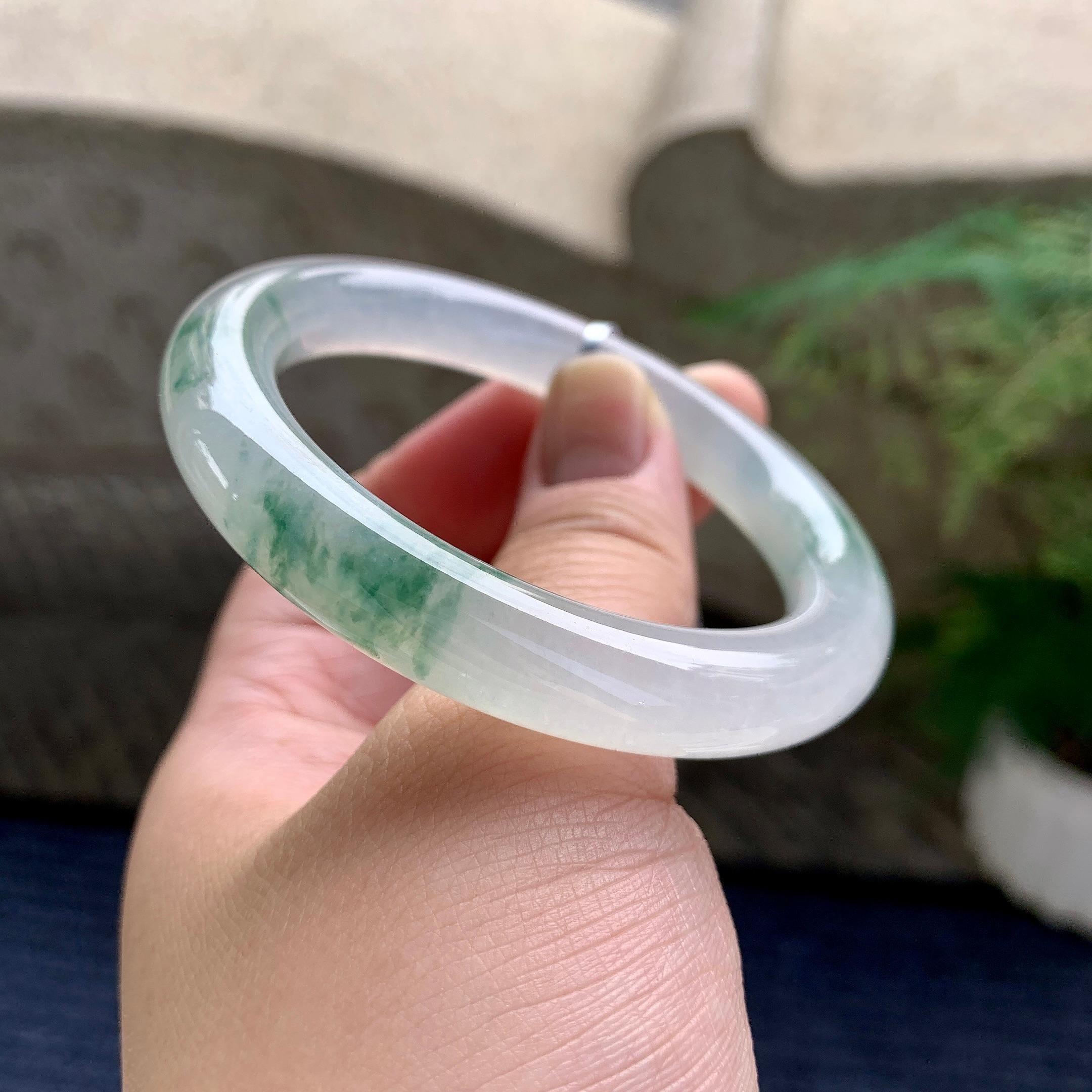 糯冰种飘花圆条手镯（51.8mm）（yc233916）