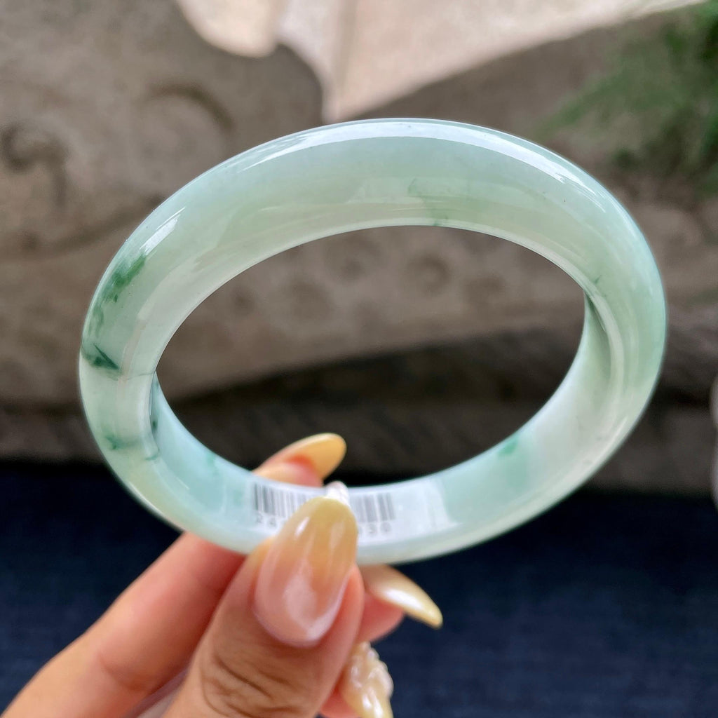大圈口          细糯种飘花正圈平安镯59.3圈            天然缅甸A货翡翠（yc460684）