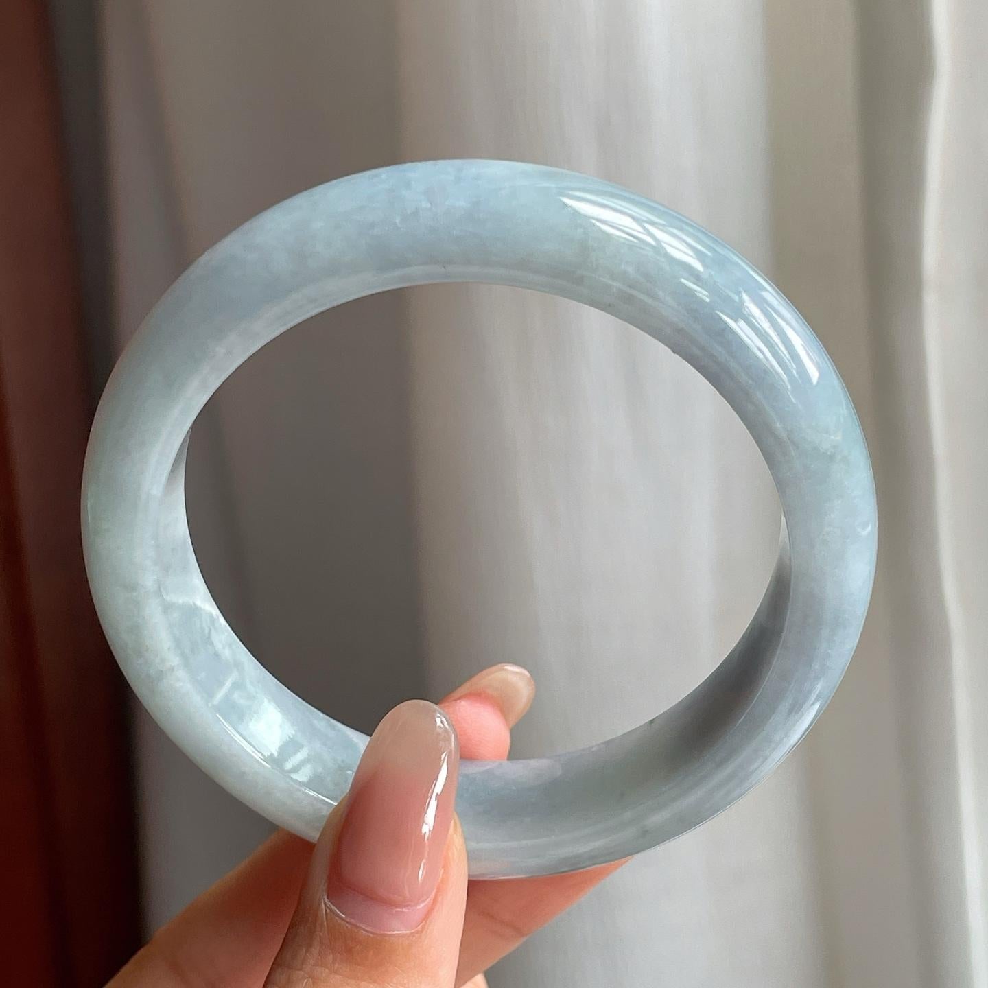 糯冰种淡紫底翡翠平安镯（56mm）（yc194790）