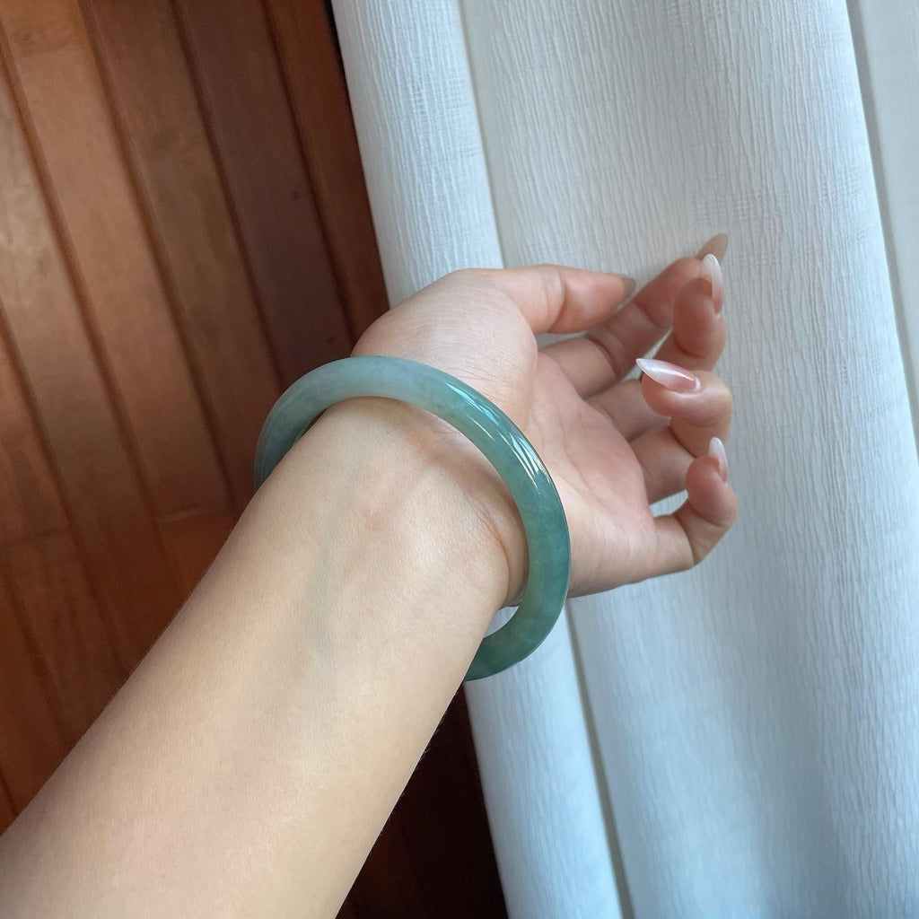 糯冰蓝晴底翡翠美人条手镯（63mm）（yc266545）