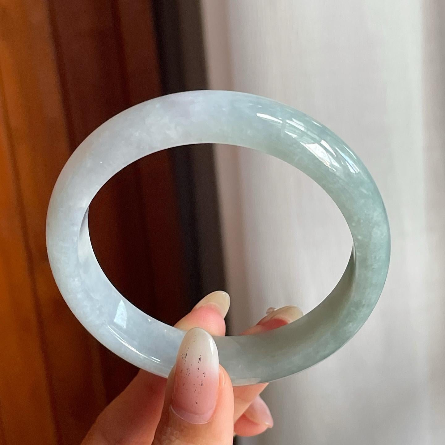 细糯种带底色翡翠平安镯（56.6mm）（yc220246）