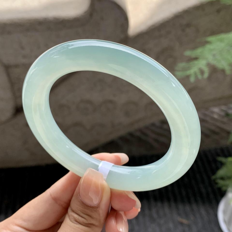 糯冰种晴水翡翠圆条手镯（60.7mm）（TF06250001）