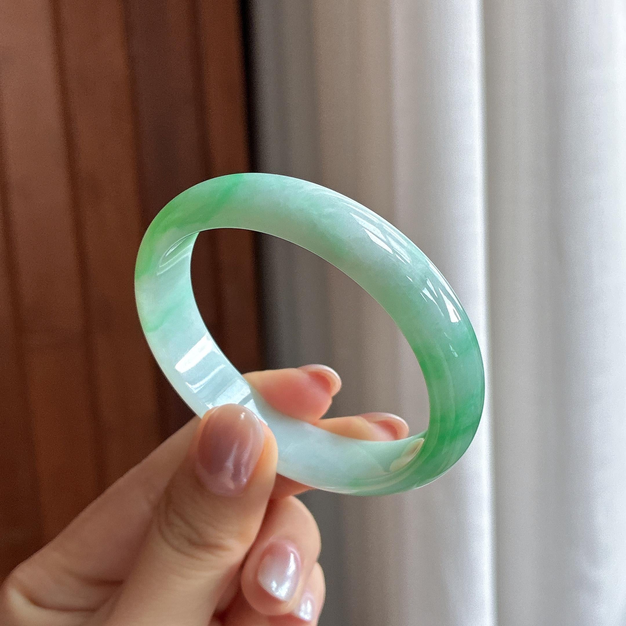 细糯冰带色贵妃镯 52圈 天然缅甸A货翡翠（yc502712）