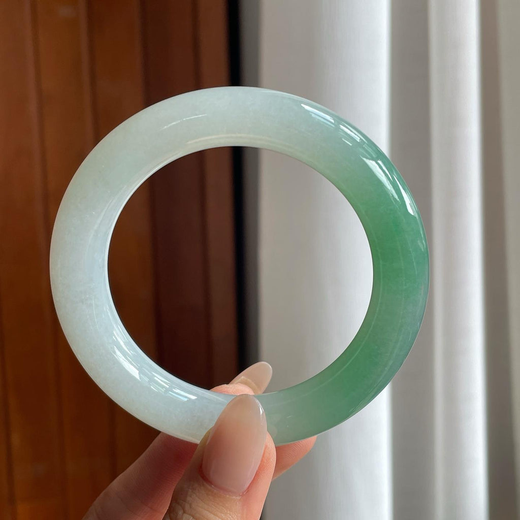 糯冰带色圆条翡翠手镯（58mm）（yc238188）