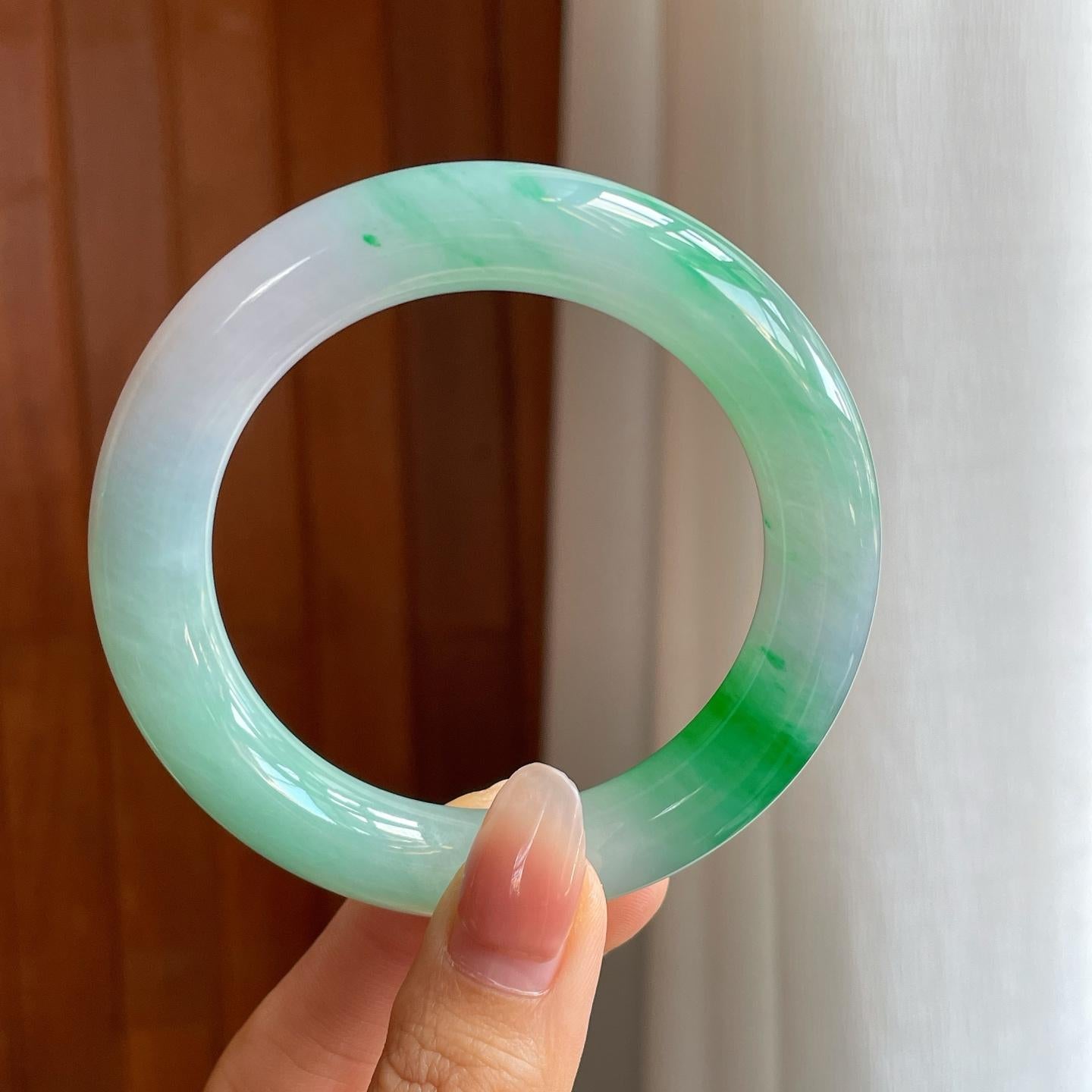 冰种带翠色翡翠圆条手镯（56mm）（yc329498）