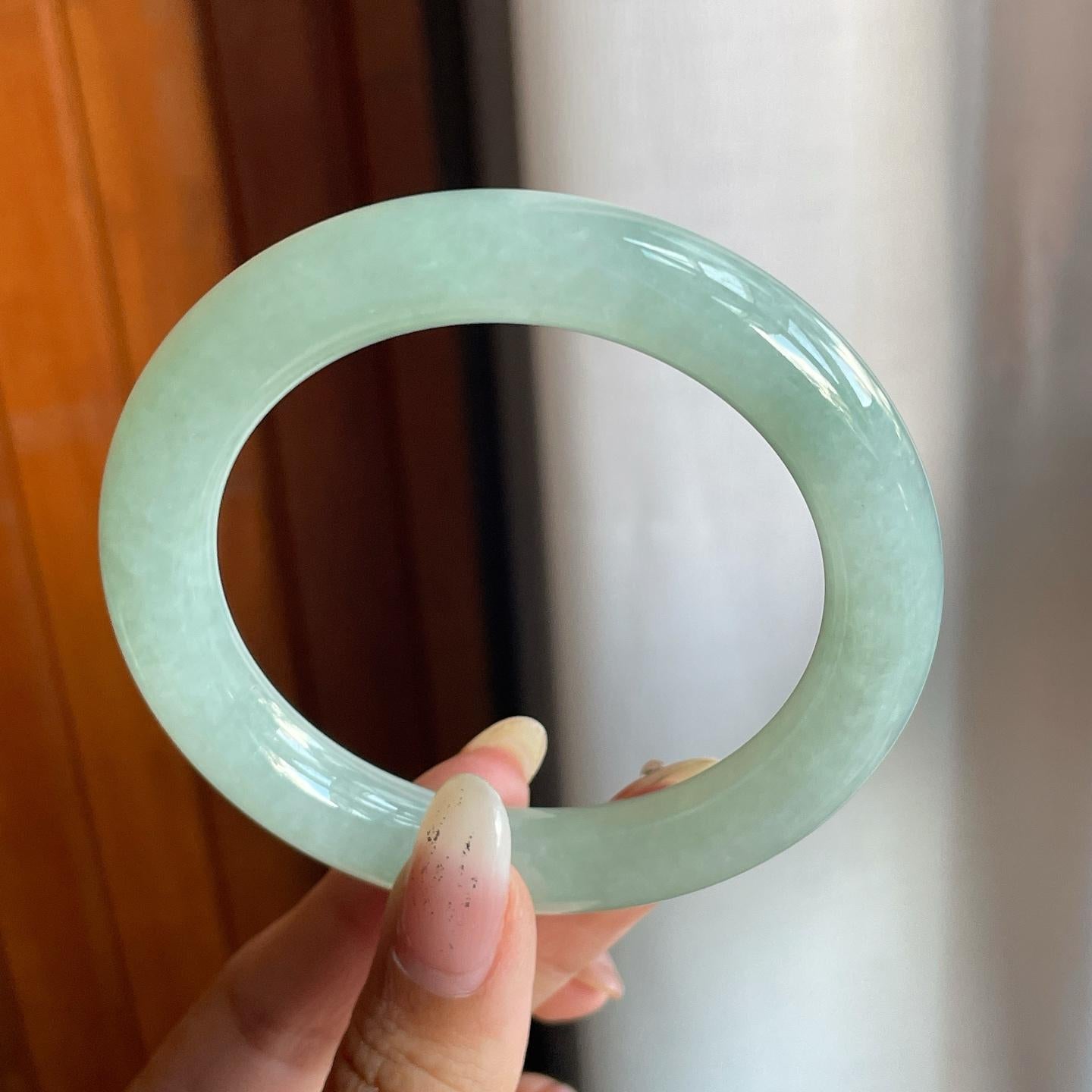 糯冰种晴底翡翠圆条手镯（54.6mm）（yc220797）