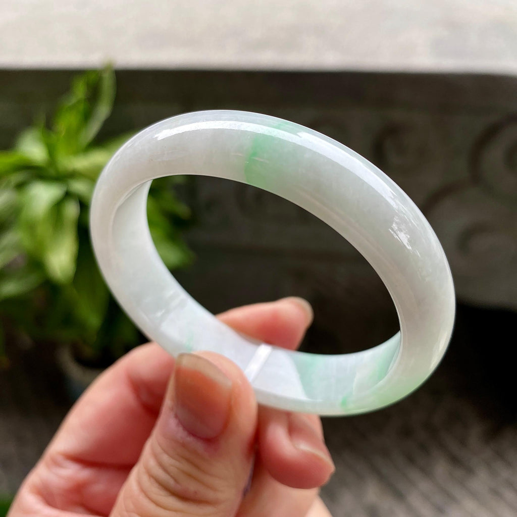 小圈口 糯种飘翠绿贵妃手镯50.9圈口 天然缅甸A货翡翠（yc318375）