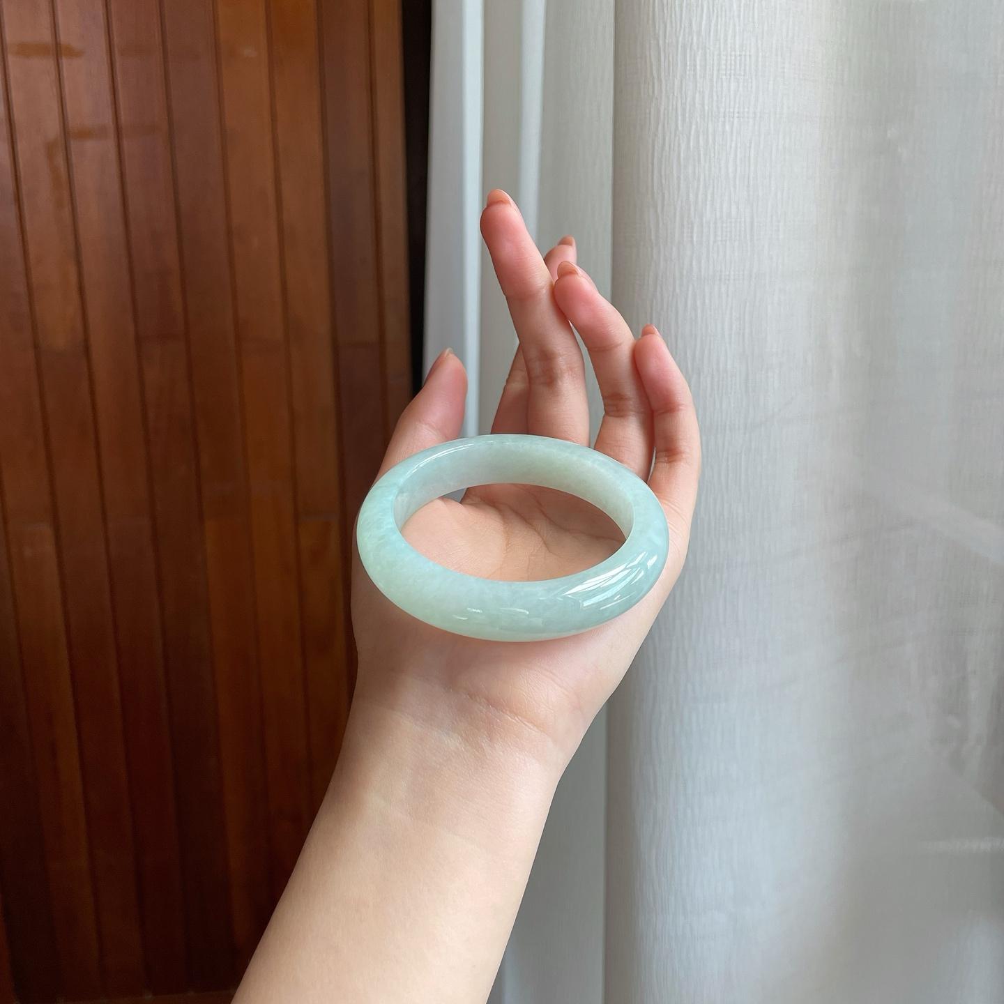 糯冰晴底翡翠平安镯（55mm)（yc323834）