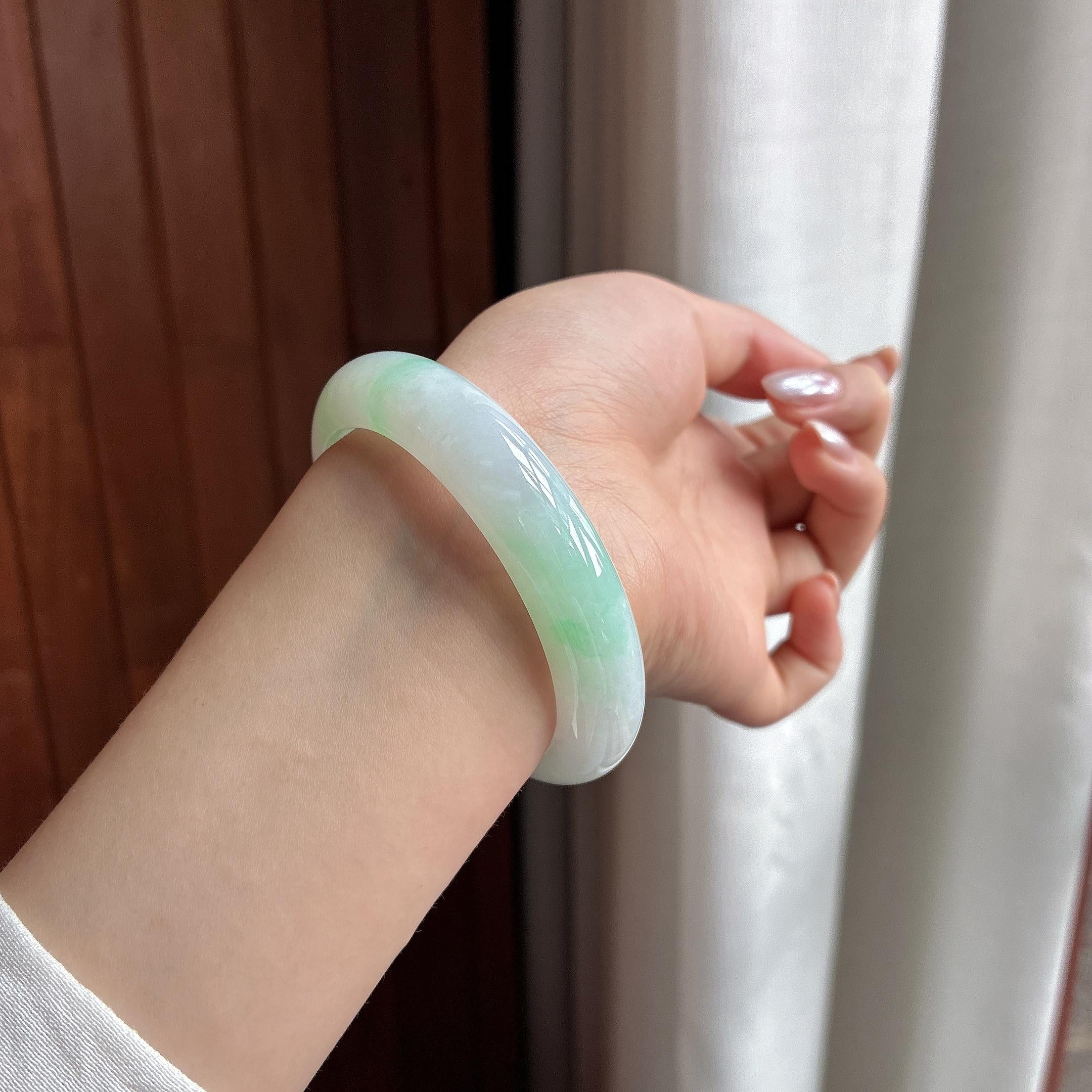 糯冰飘绿花正圈平安镯54圈天然缅甸A货翡翠（yc522442）