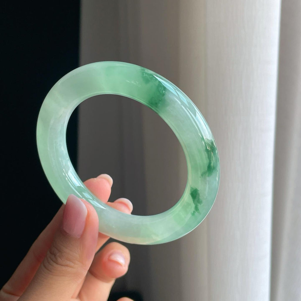 糯冰种晴底飘花翡翠圆条手镯（55.3mm）（yc380332）