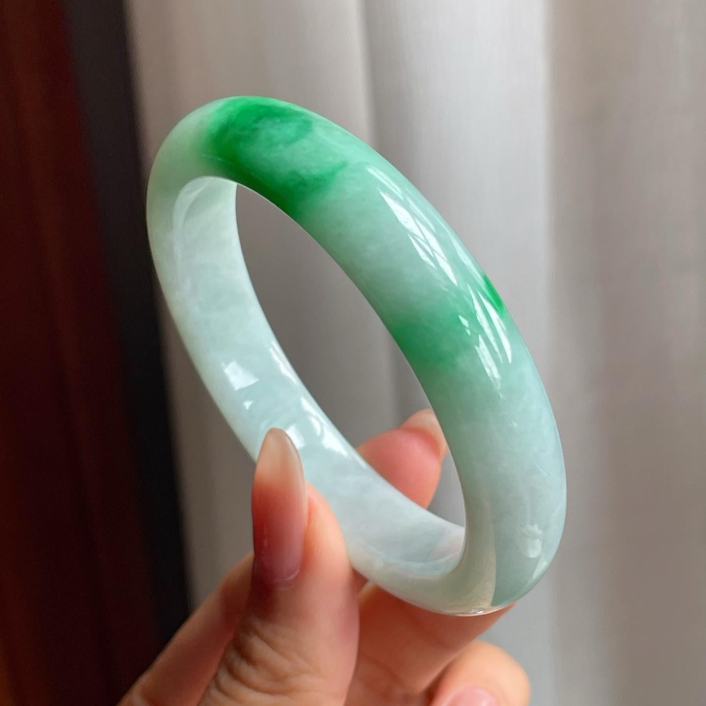 糯冰种带色翡翠平安镯（52mm）