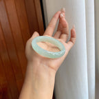 糯冰晴底翡翠贵妃手镯（52.8mm）（yc270324）