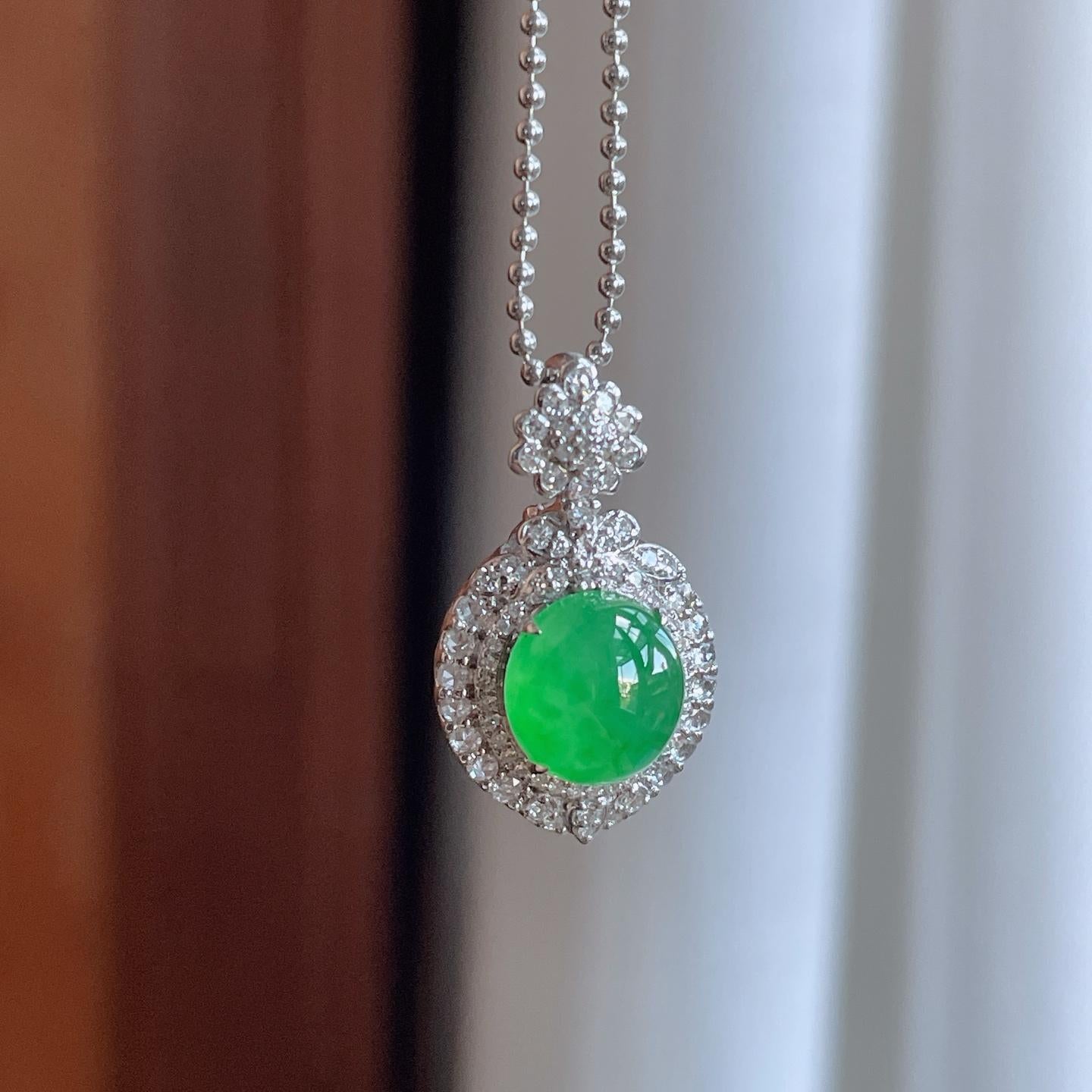 18k金镶冰种满绿翡翠蛋面（yc241864）