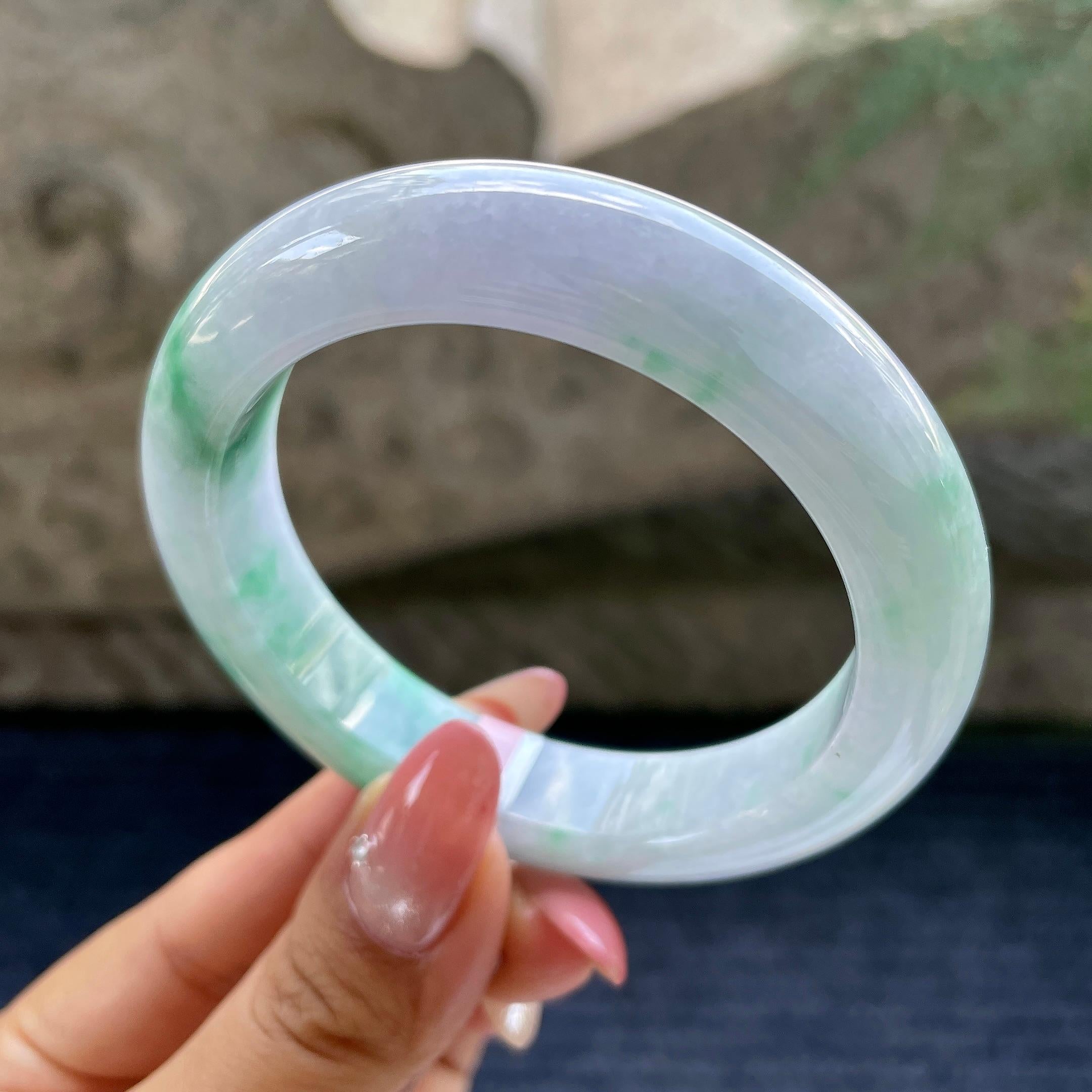 细糯种飘翠绿正圈平安镯56.1圈      天然缅甸A货翡翠（yc426013）