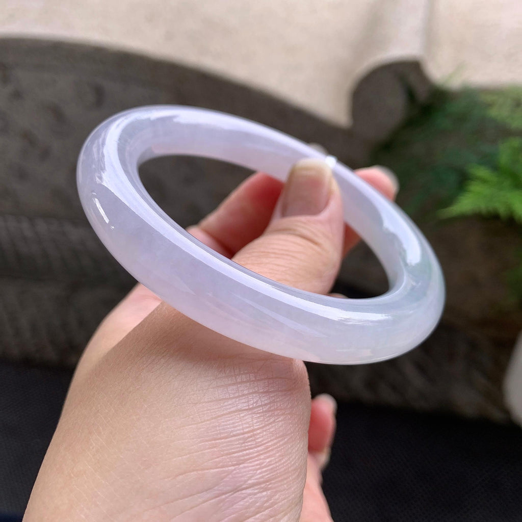 糯冰种淡春彩圆条手镯（57.6mm）（yc272117）