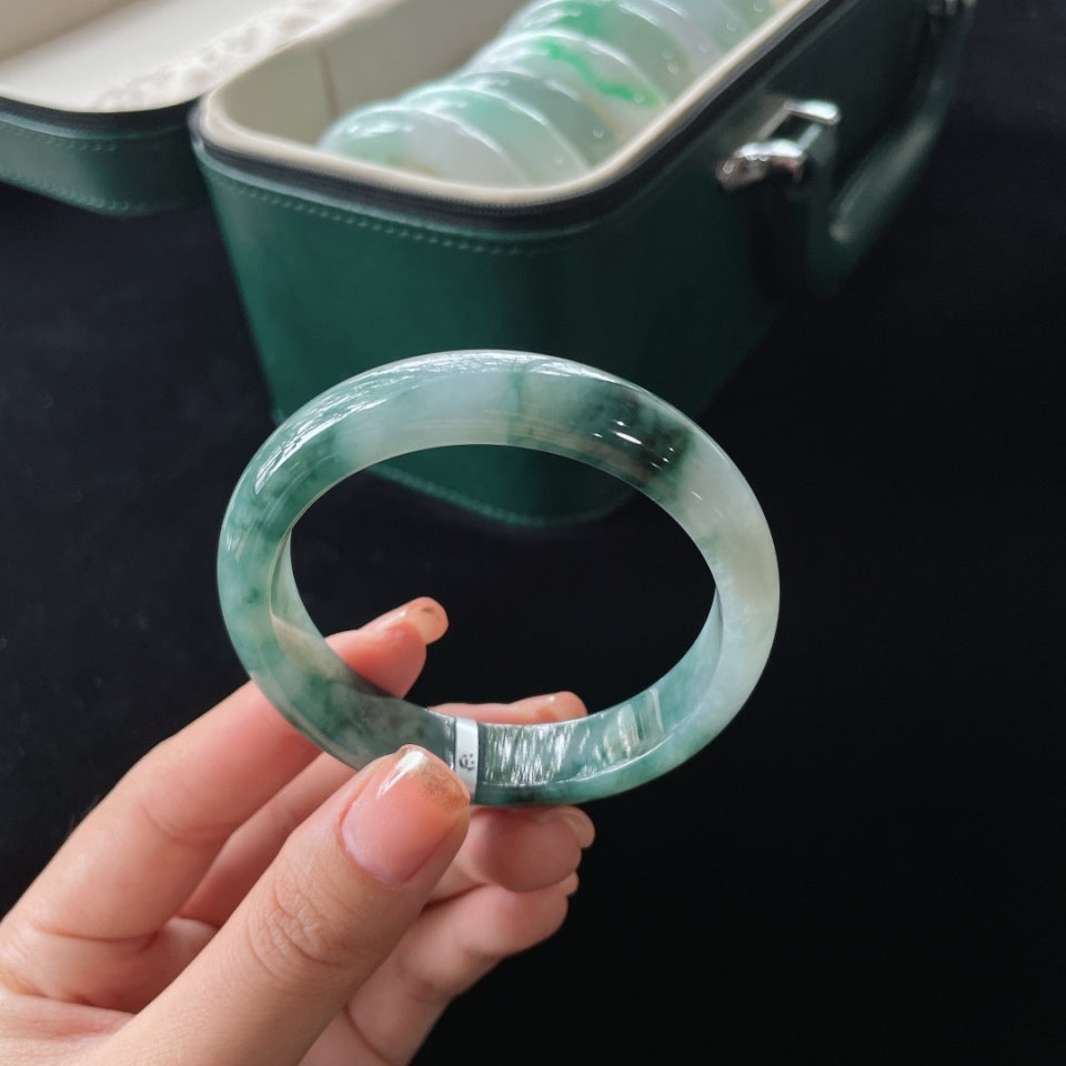 细糯冰飘蓝花正圈翡翠手镯（54mm）（yc019905）