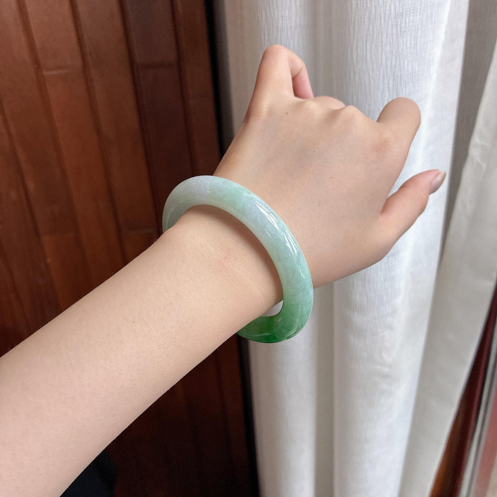 细糯种带色圆条手镯 57圈 天然缅甸A货翡翠（yc485339）