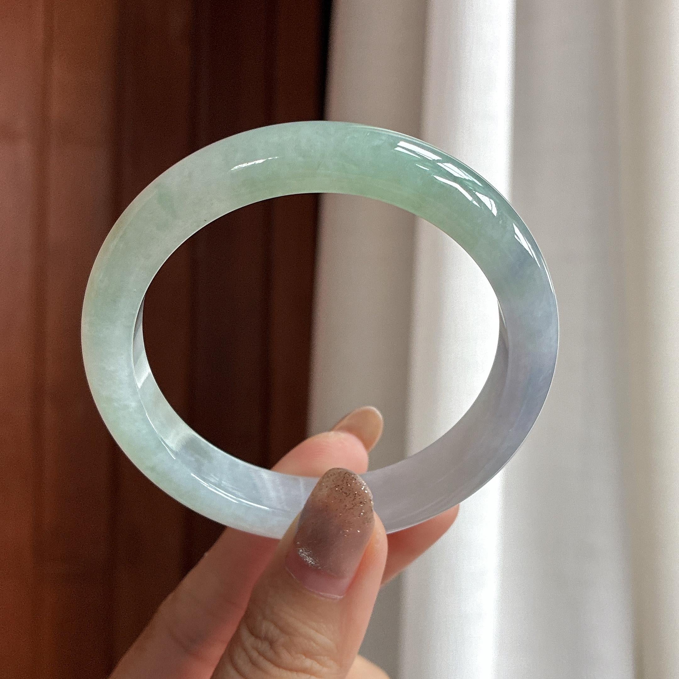 糯冰湖水绿带一抹紫 正圈平安镯 57圈 天然缅甸A货翡翠（yc460745）