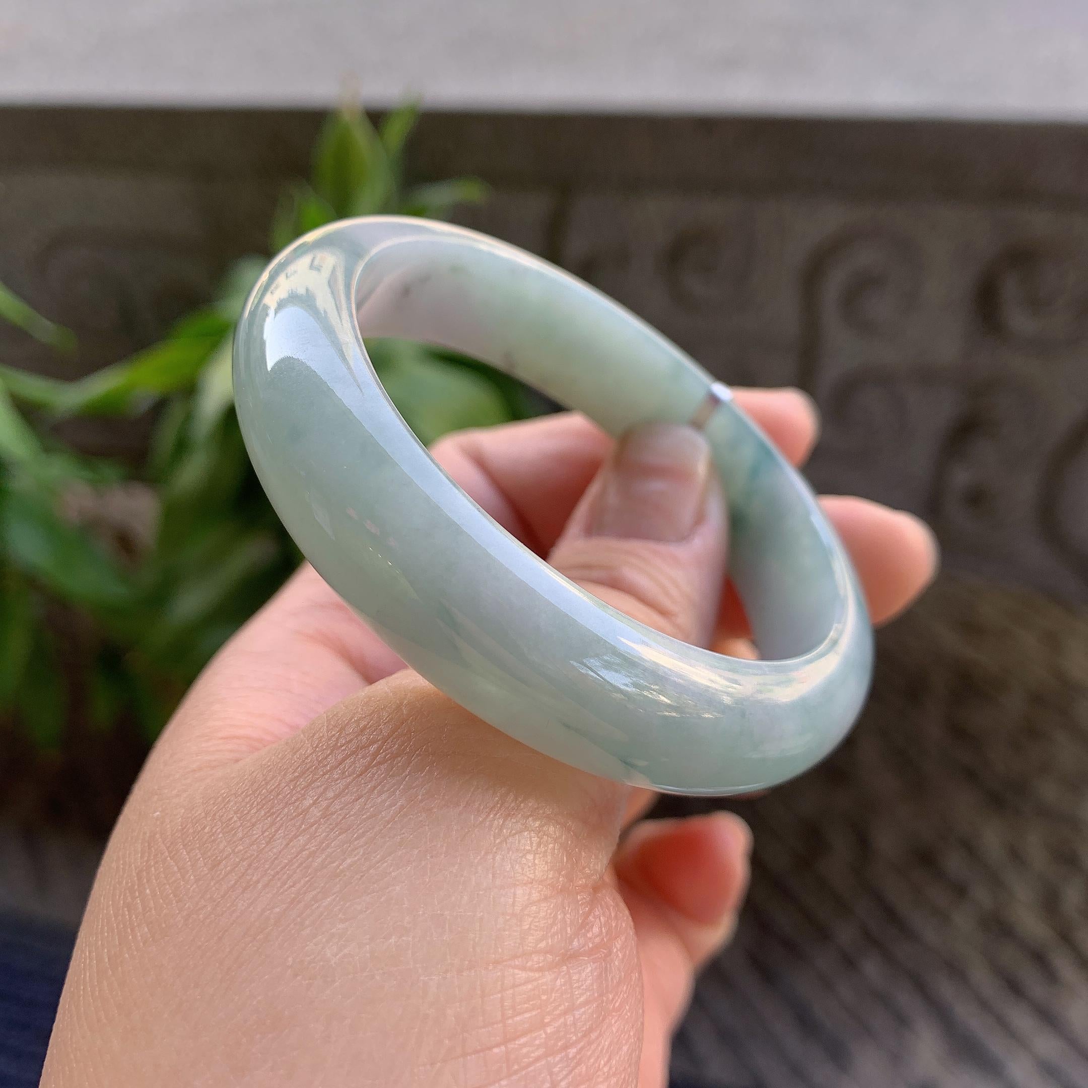 小圈口 细糯种晴底飘蓝花正圈平安镯52.2圈口 天然缅甸A货翡翠（yc330290）