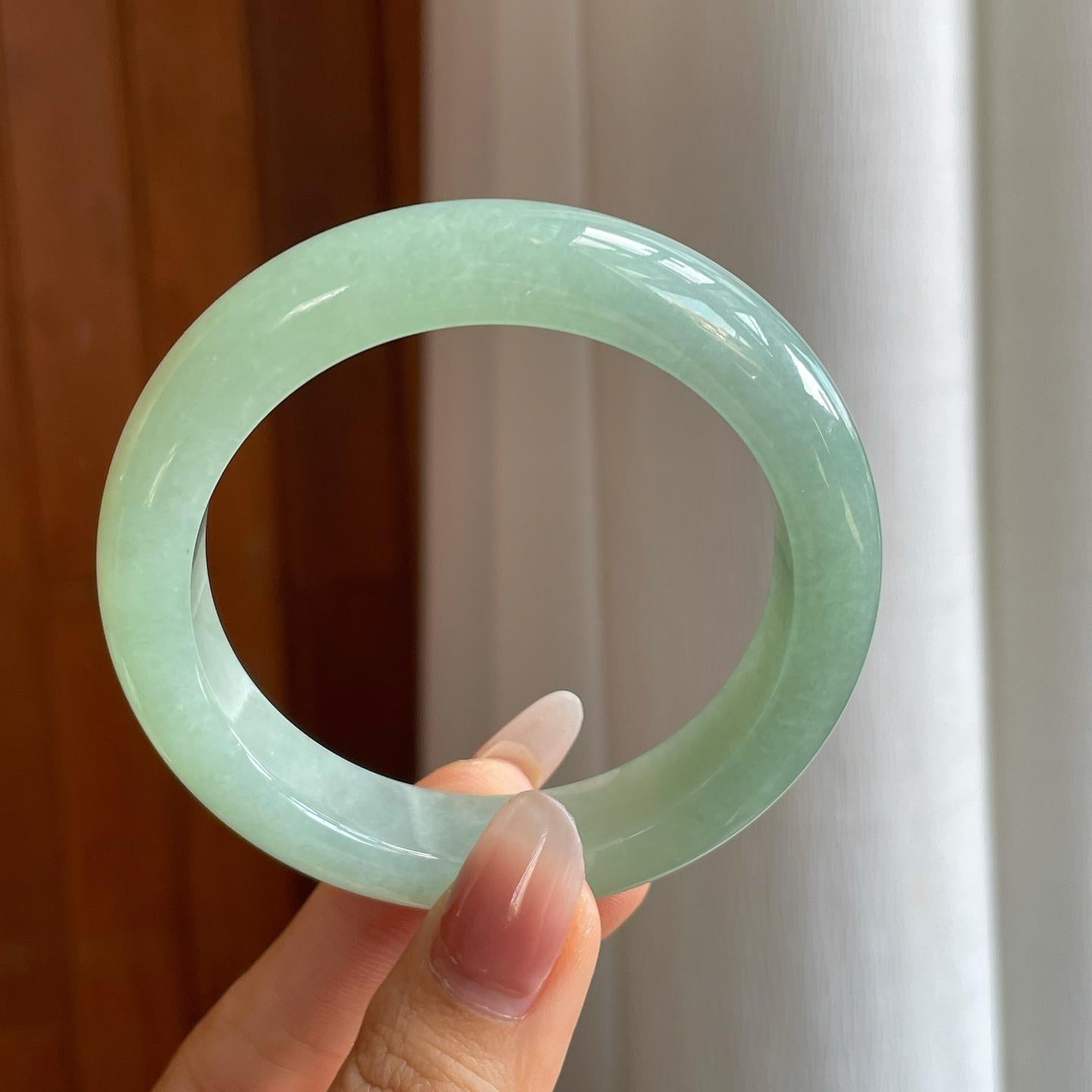 糯冰果绿翡翠平安镯（55.5mm）（yc312984）