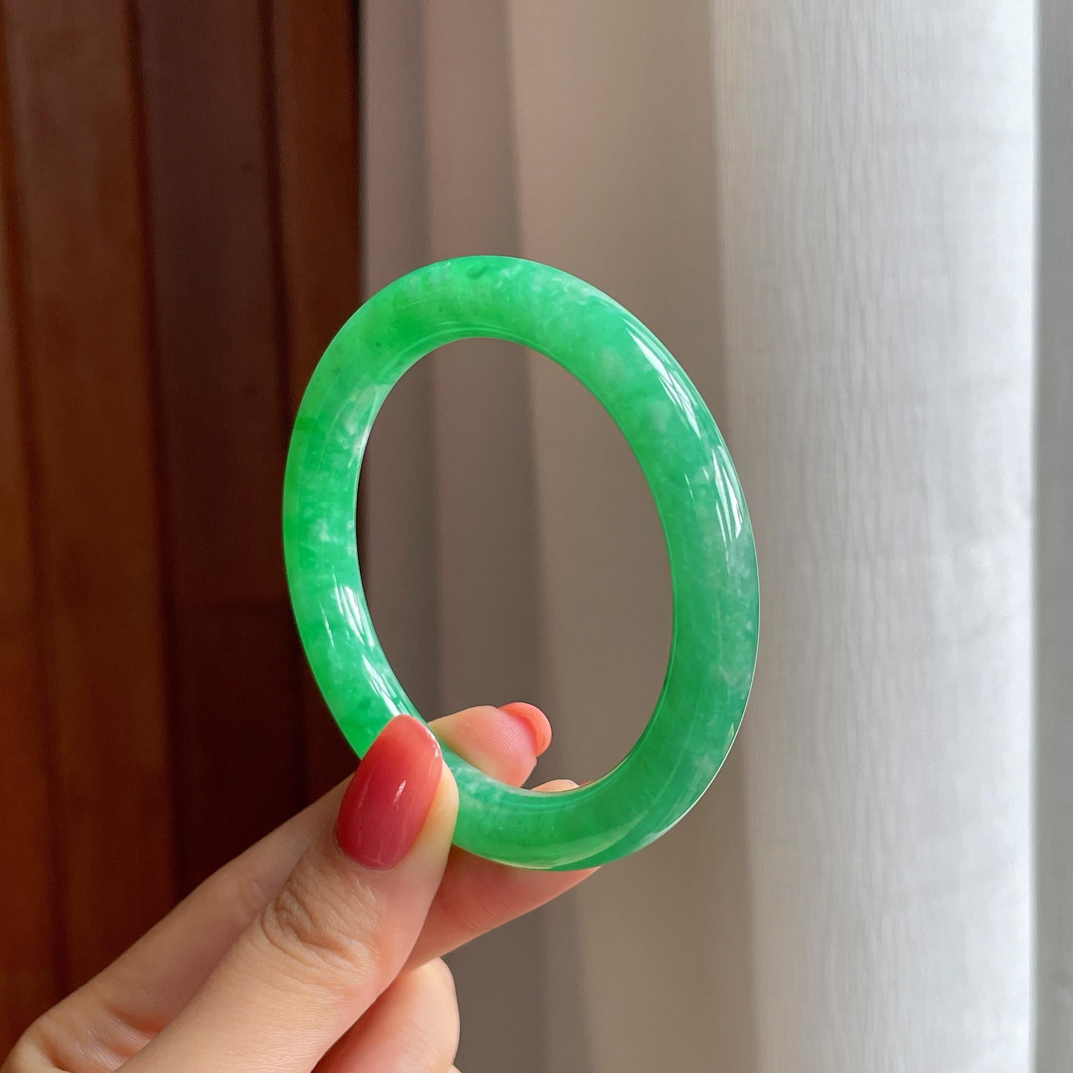 糯冰满绿翡翠圆条手镯（54mm)（yc417353）
