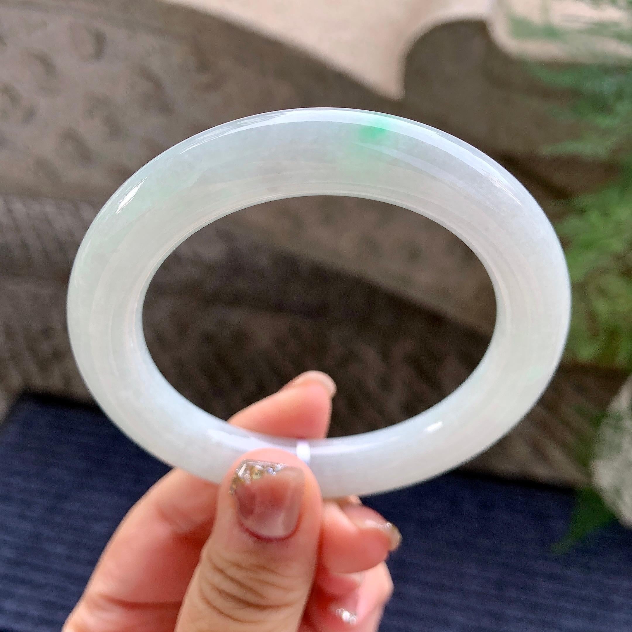 糯种飘翠绿圆条手镯（57mm）（yc277154）