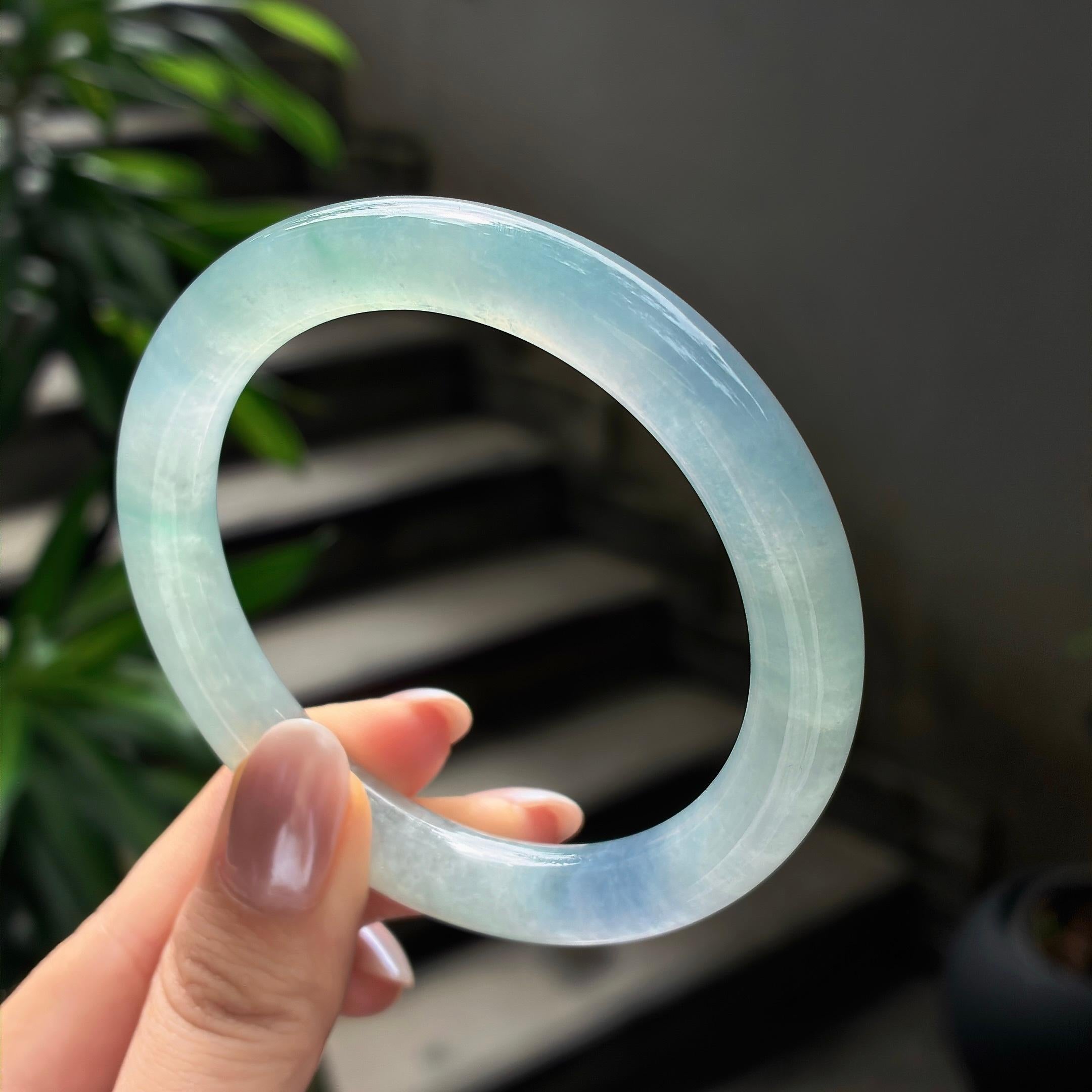 冰种带一抹紫特色圆条手镯 56圈 天然缅甸A货翡翠（yc522261）