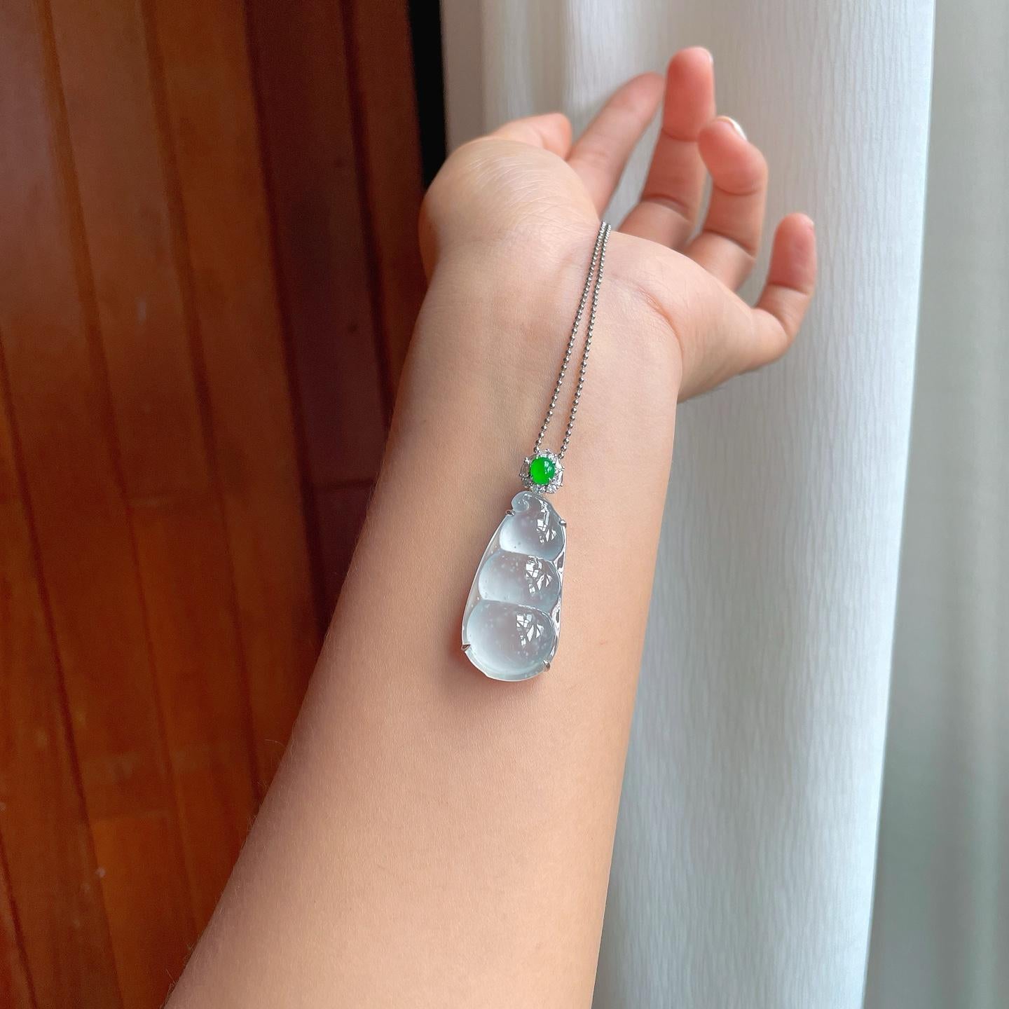 18k金镶冰玻种雪花棉翡翠豆子（yc248486）