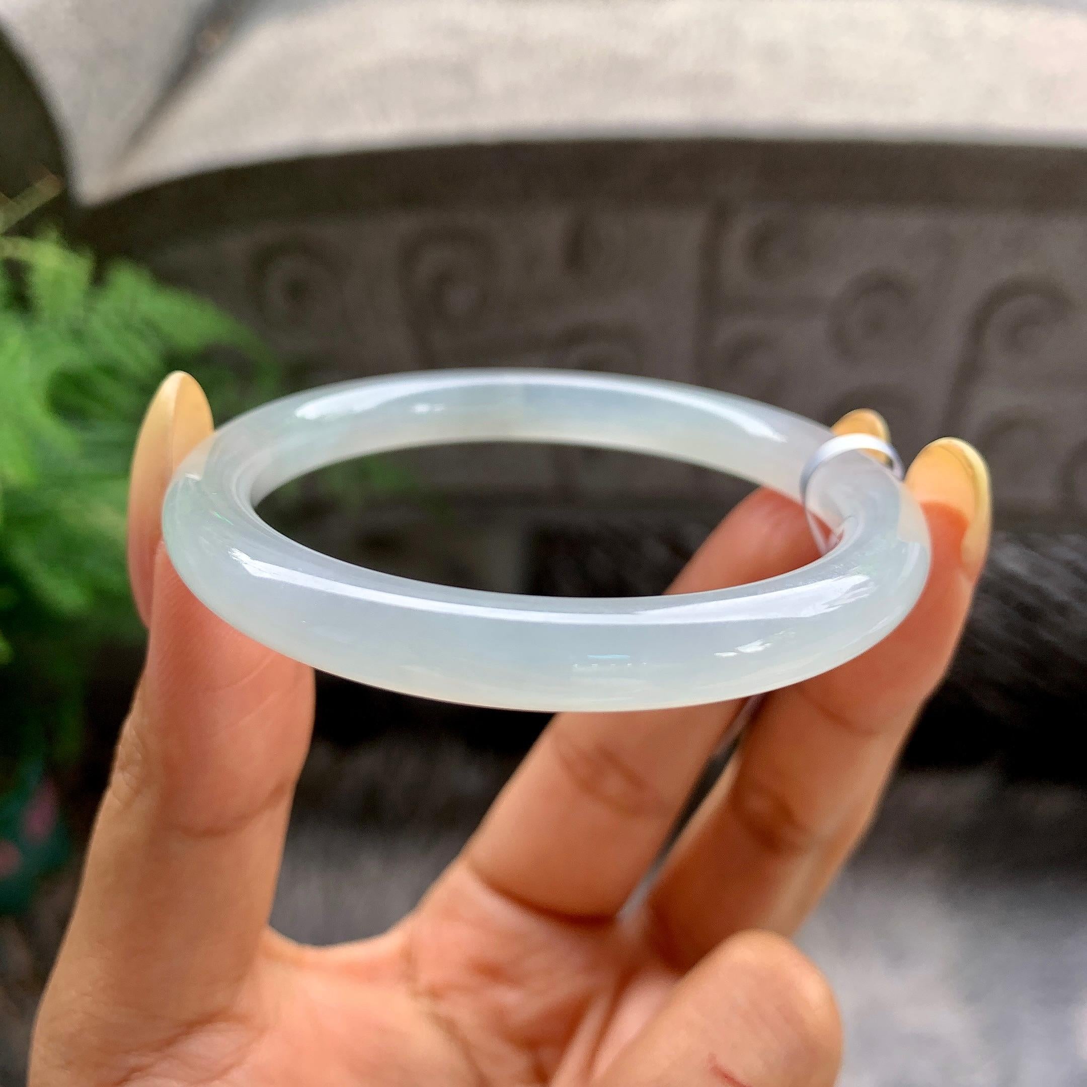 小圈口 糯冰种带底色圆条手镯51.1圈 天然缅甸A货翡翠（yc481901）