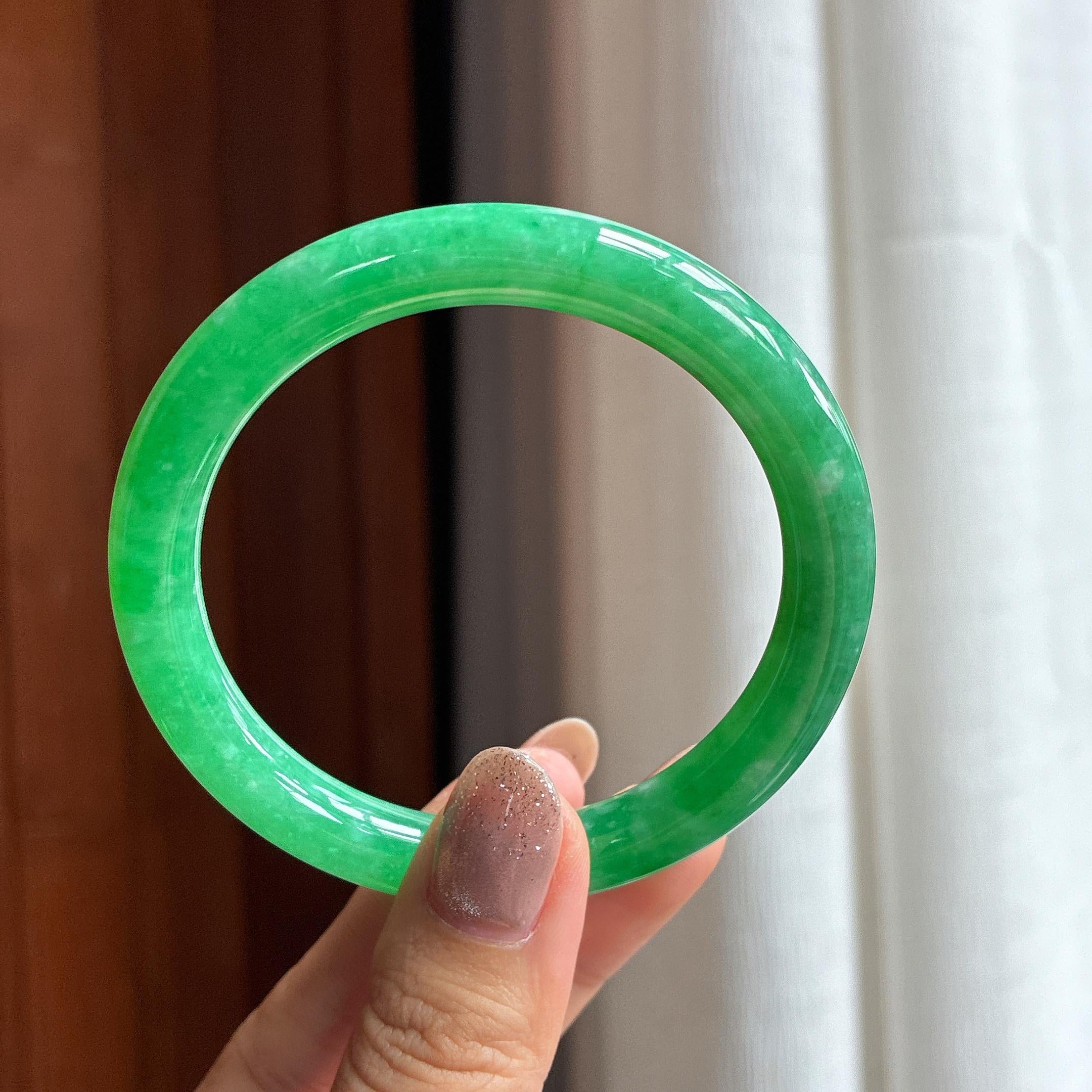 糯冰满绿翡翠(一套手镯(56圈)-珠串)天然缅甸A货翡翠（yc438504）