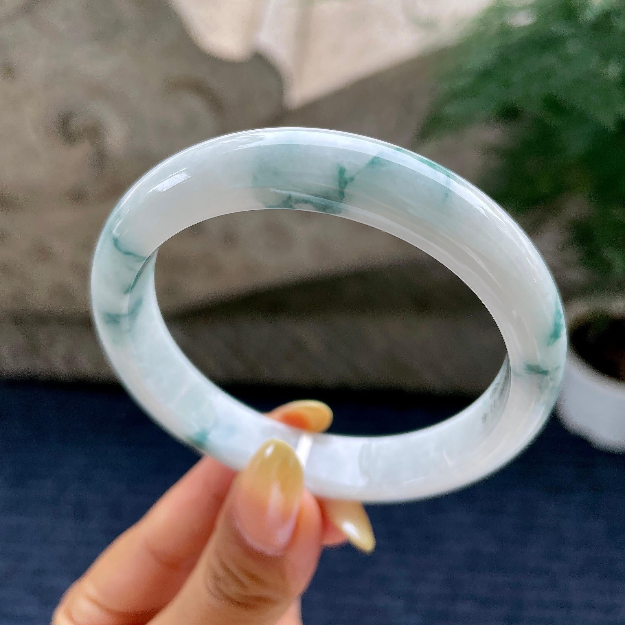 大圈口 细糯种飘花正圈平安镯59.3圈 天然缅甸A货翡翠（yc481922）