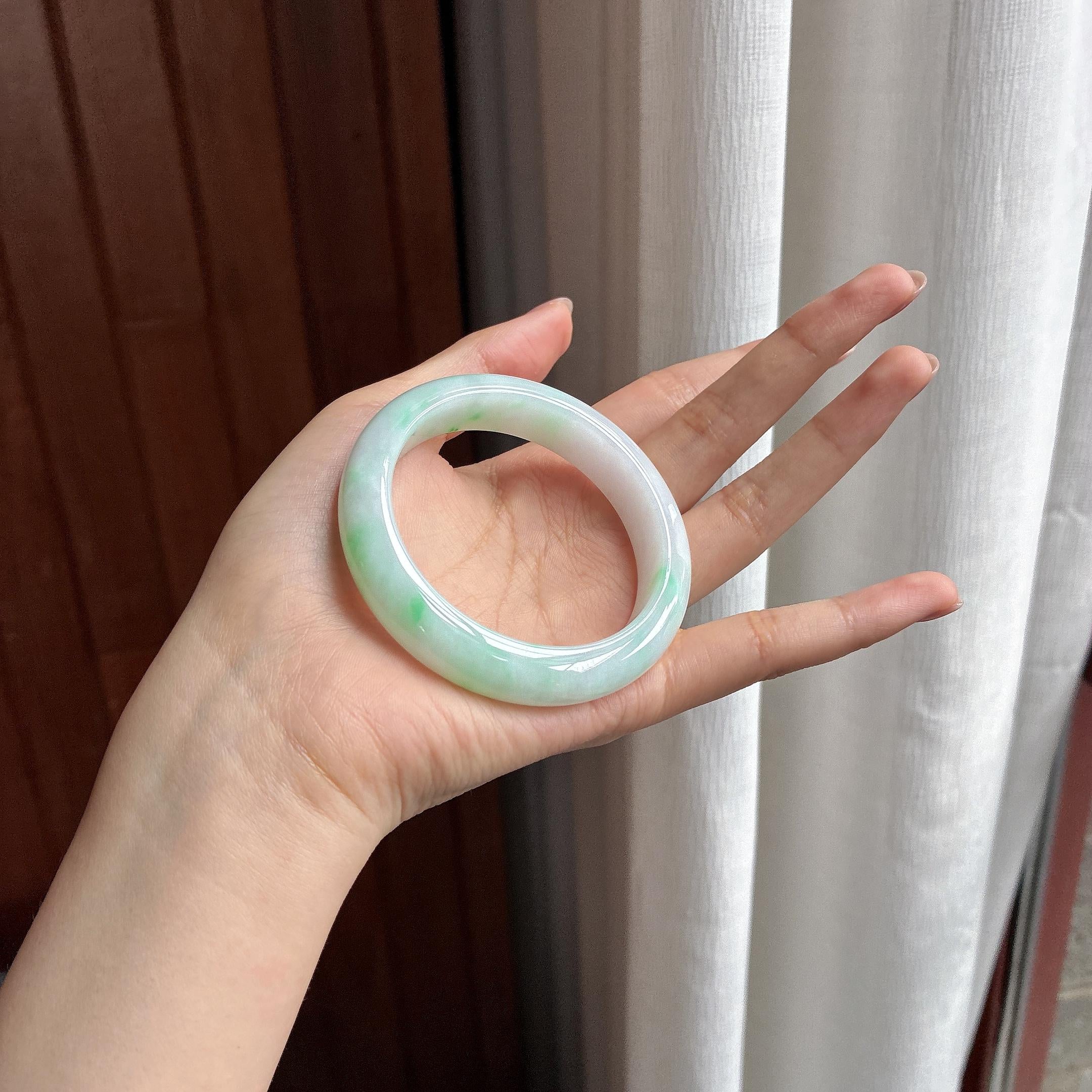 细糯种飘绿花正圈平安镯 52圈 天然缅甸A货翡翠（yc502398）