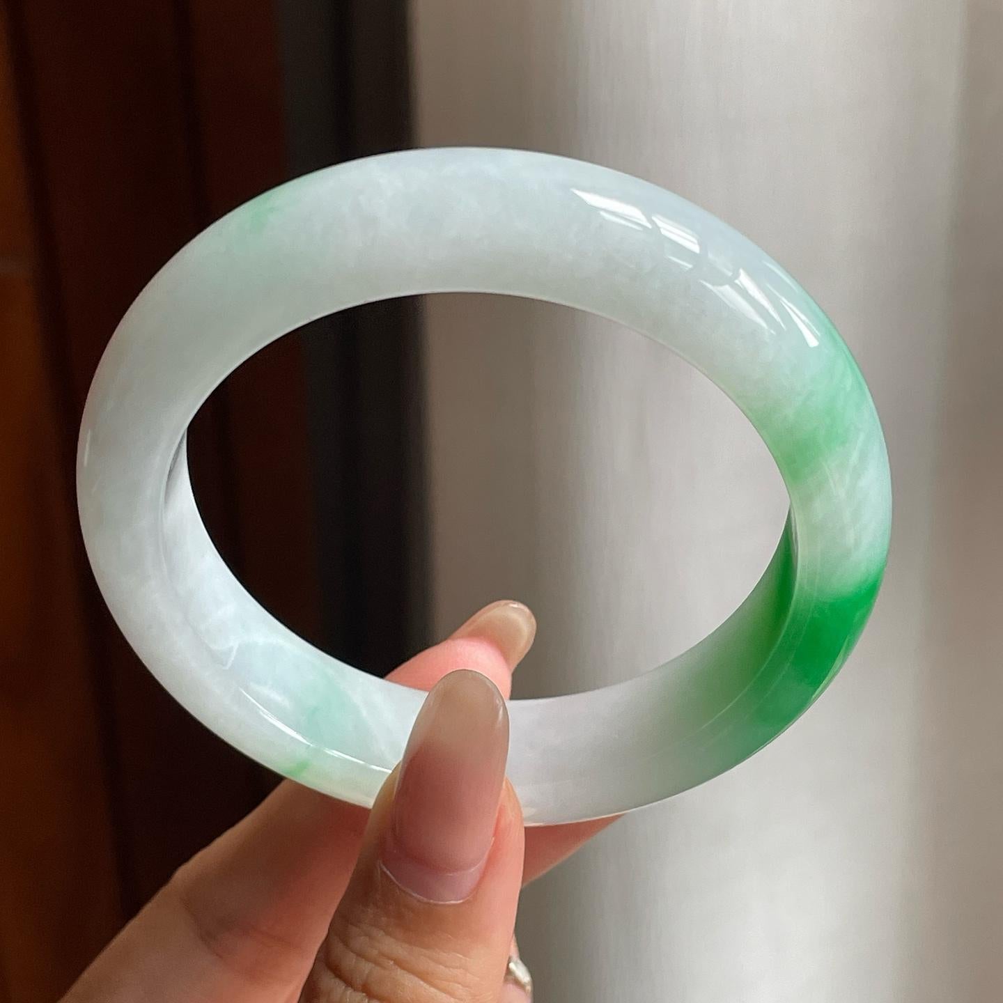 糯冰种白底青翡翠平安镯（55mm）（yc200652）