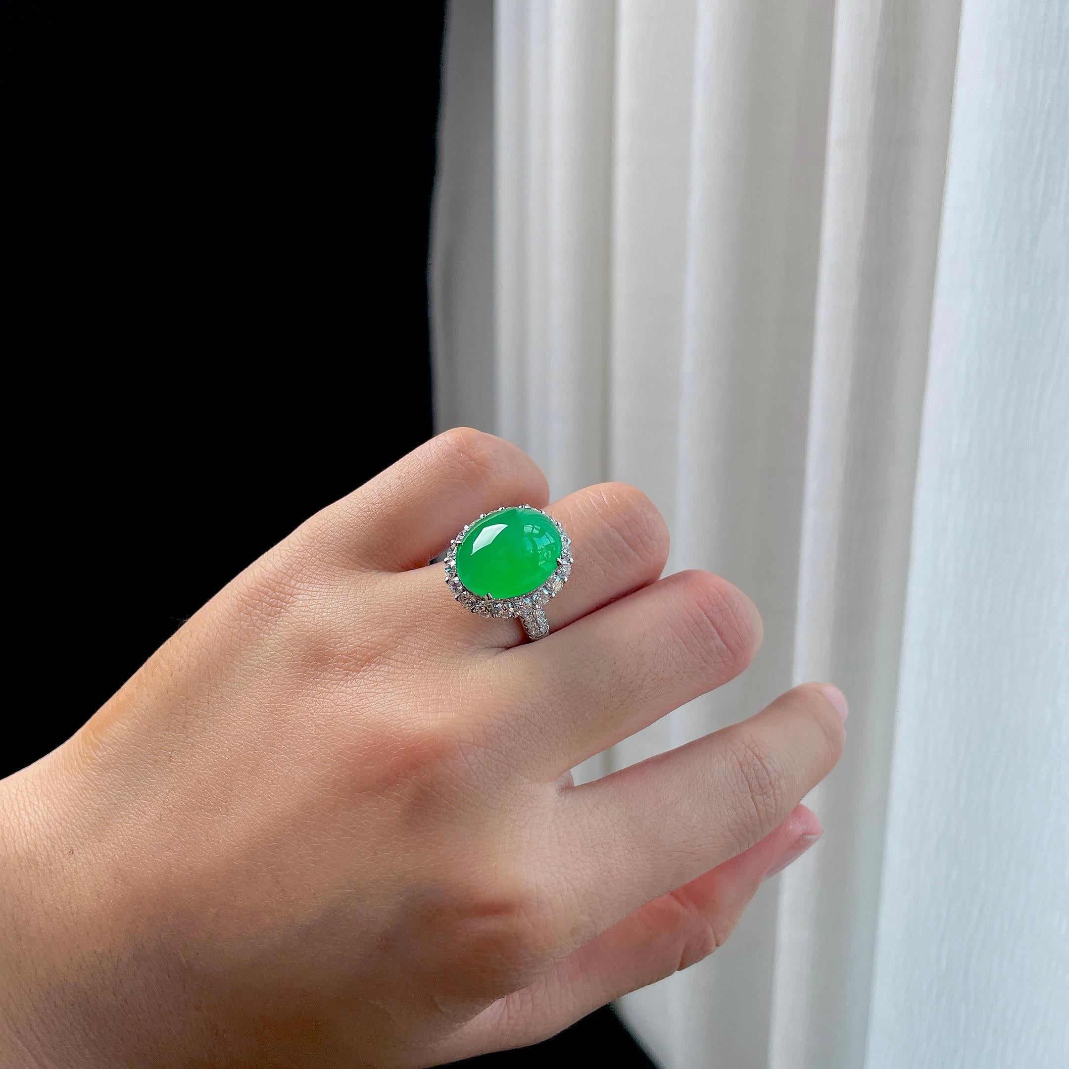 18k金钻镶冰种甜绿翡翠蛋面戒指（yc344489）