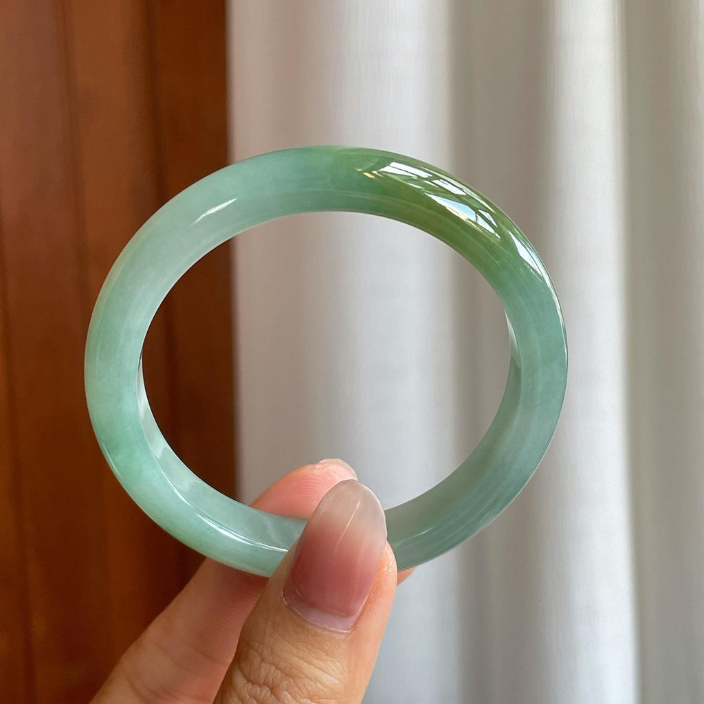 糯冰湖水绿带黄翡翡翠平安镯（53.5mm）（yc312950）